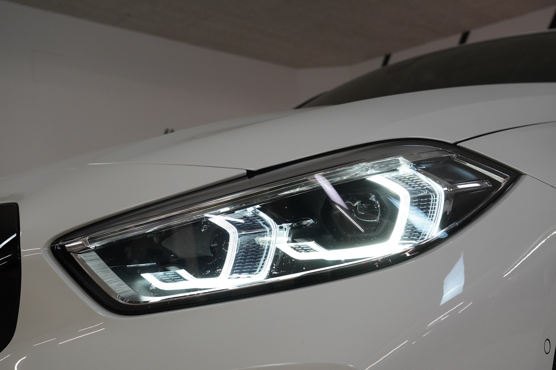 BMW 120d xDrive Steptronic M Sport-image-8