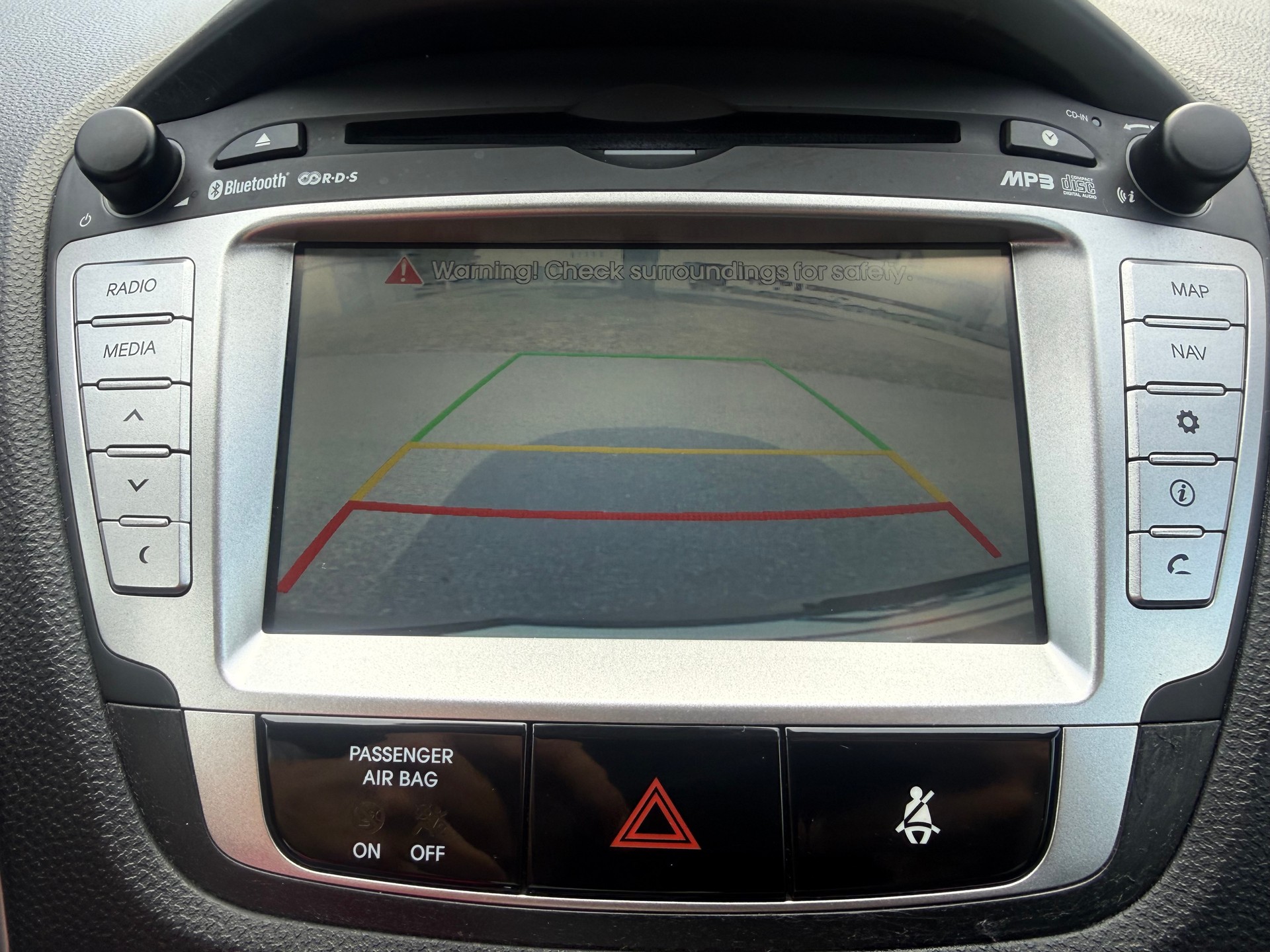 HYUNDAI iX 35 2.0 CRDi Style 4WD-image-6