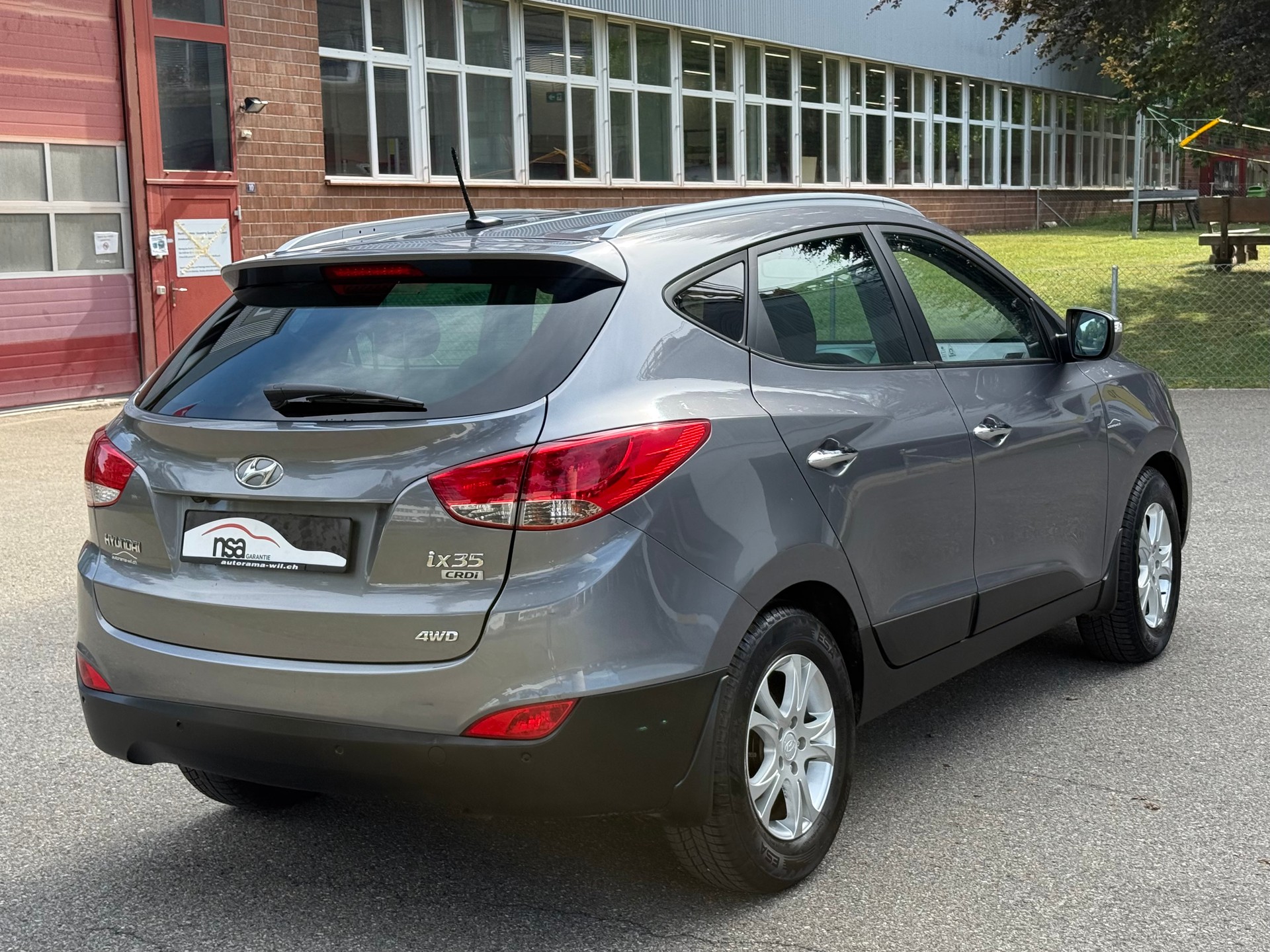 HYUNDAI iX 35 2.0 CRDi Style 4WD-image-3