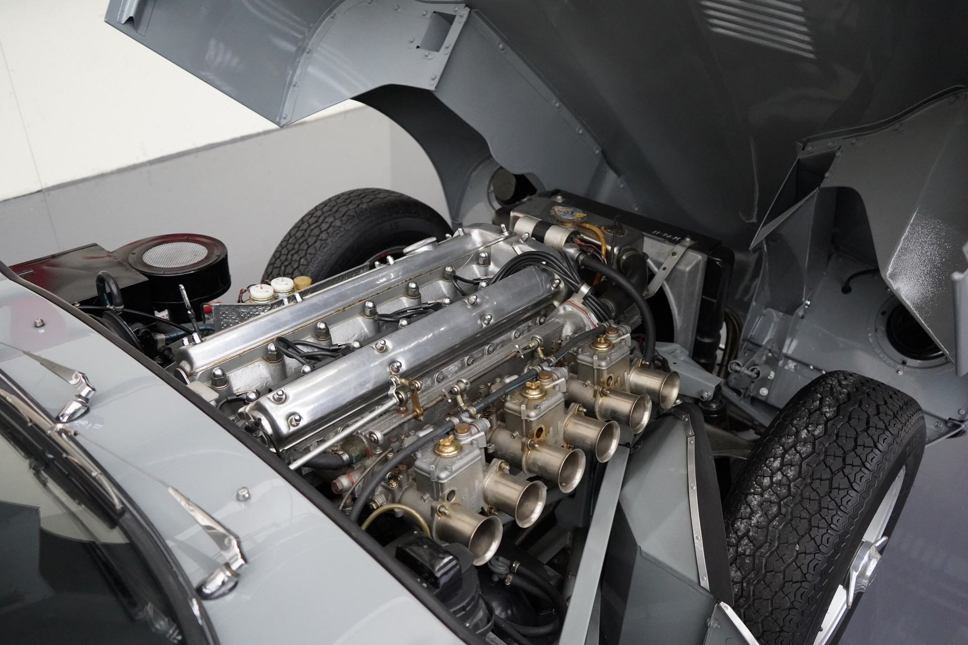 JAGUAR E-Type Serie 1 3.8 Coupé-image-26