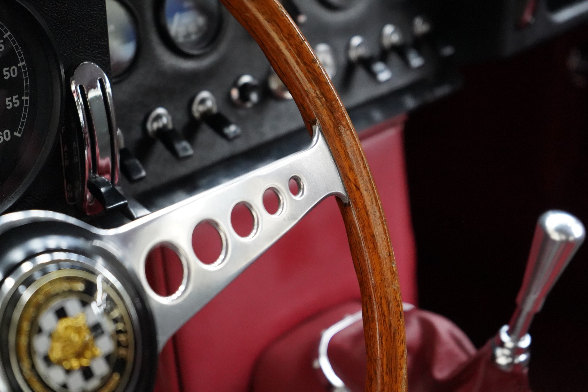 JAGUAR E-Type Serie 1 3.8 Coupé-image-17