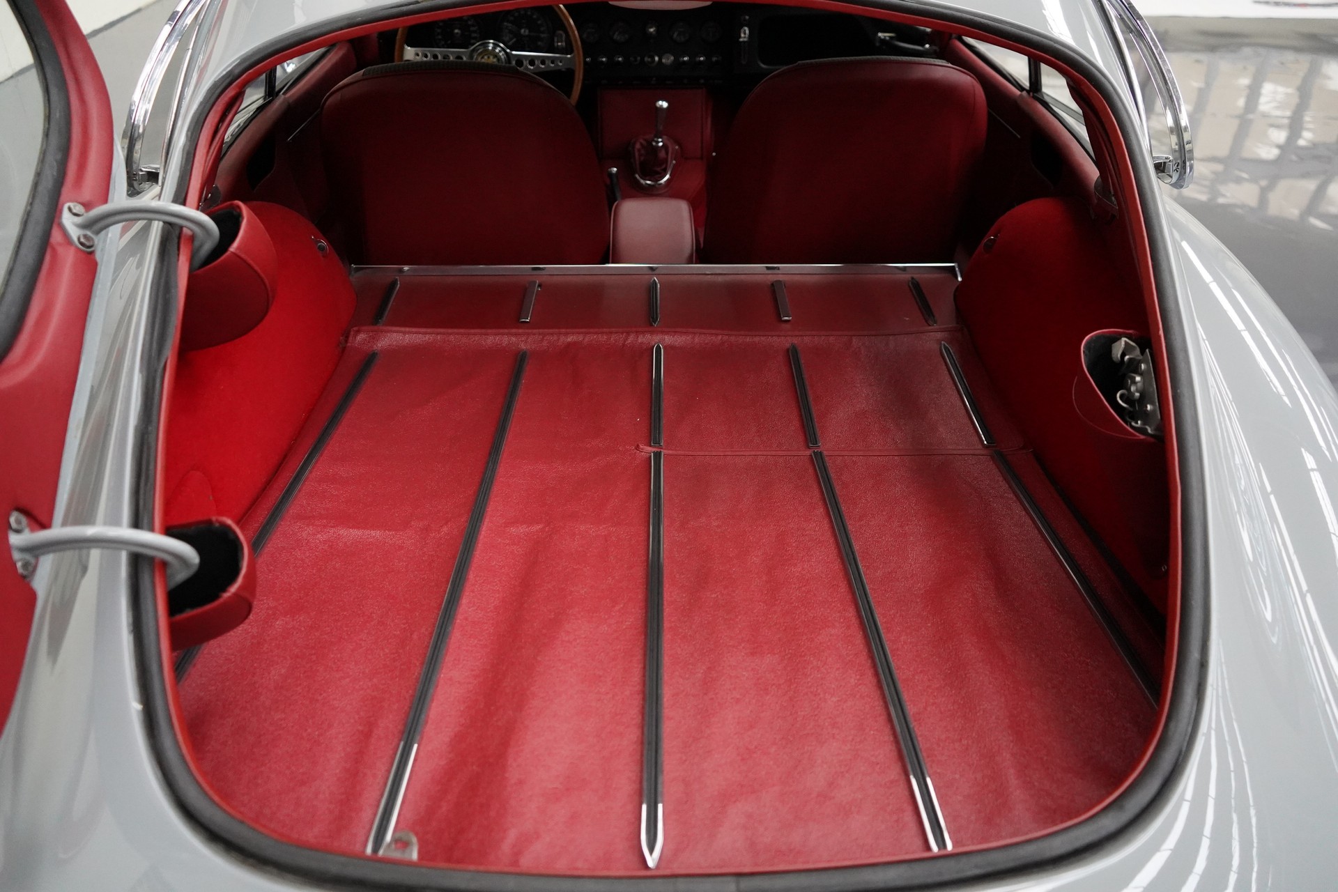 JAGUAR E-Type Serie 1 3.8 Coupé-image-30