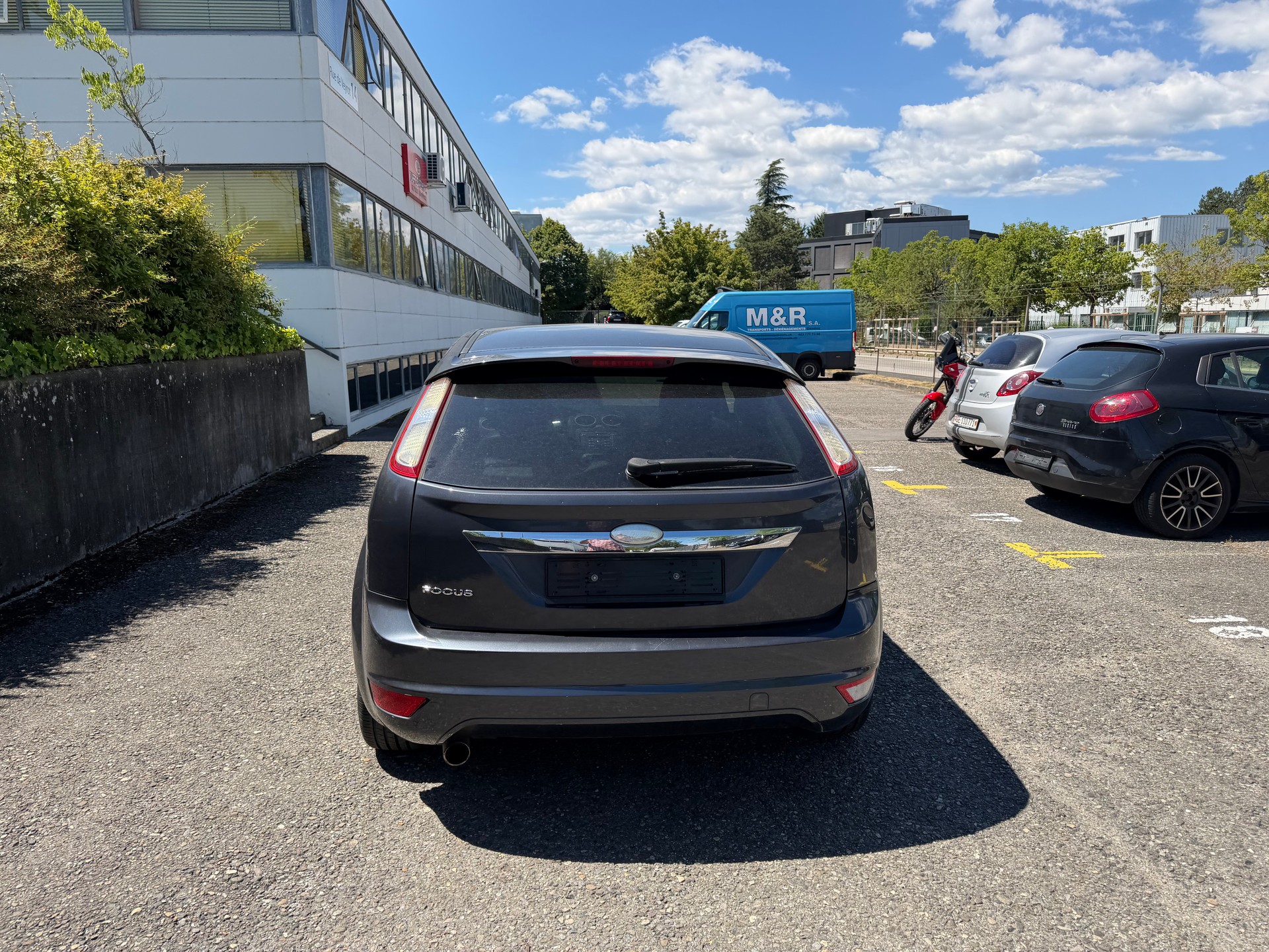 FORD Focus 2.0i Titanium-image-6
