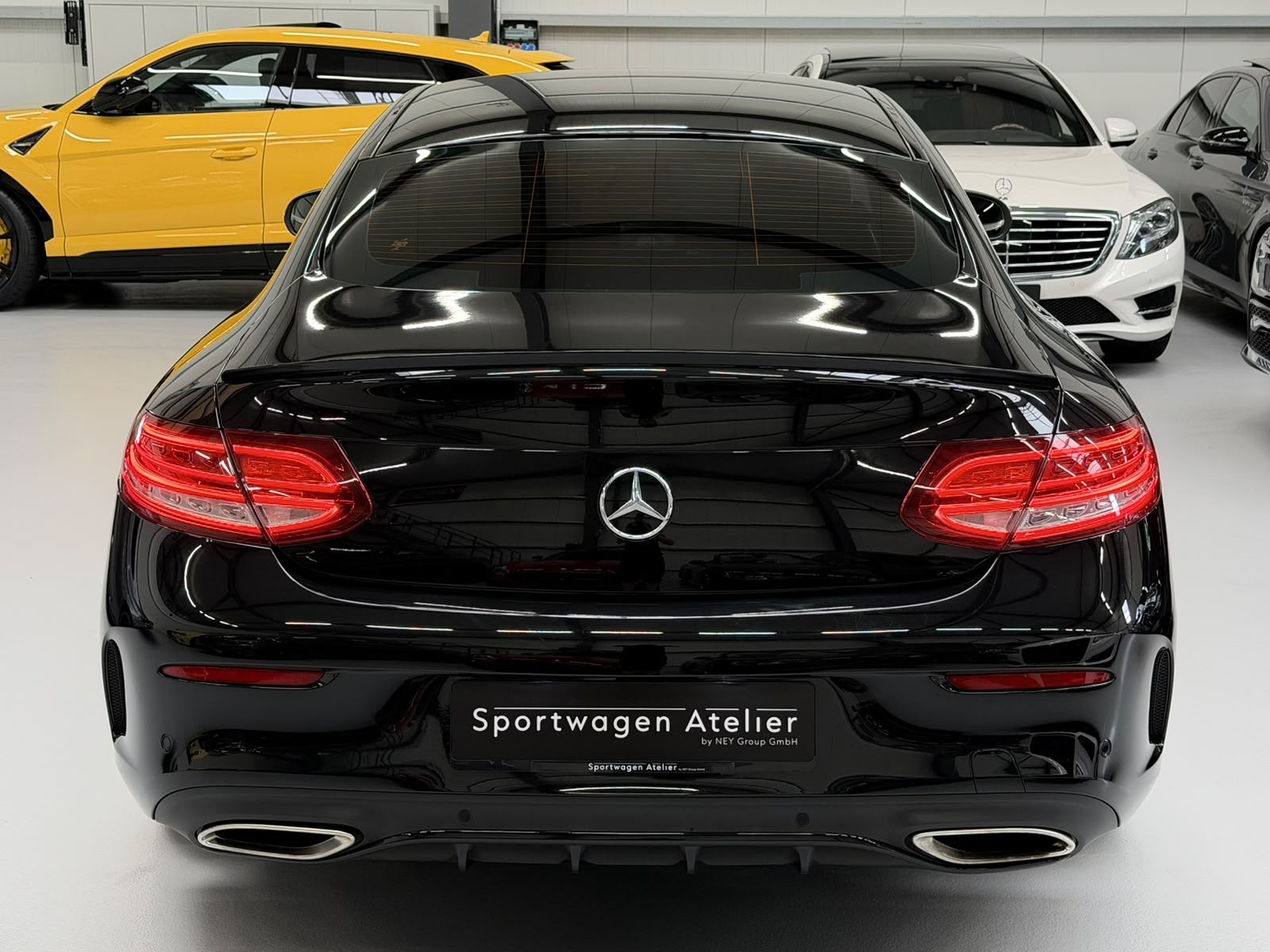 MERCEDES-BENZ C 180 Coupé AMG Line 9G-Tronic-image-7