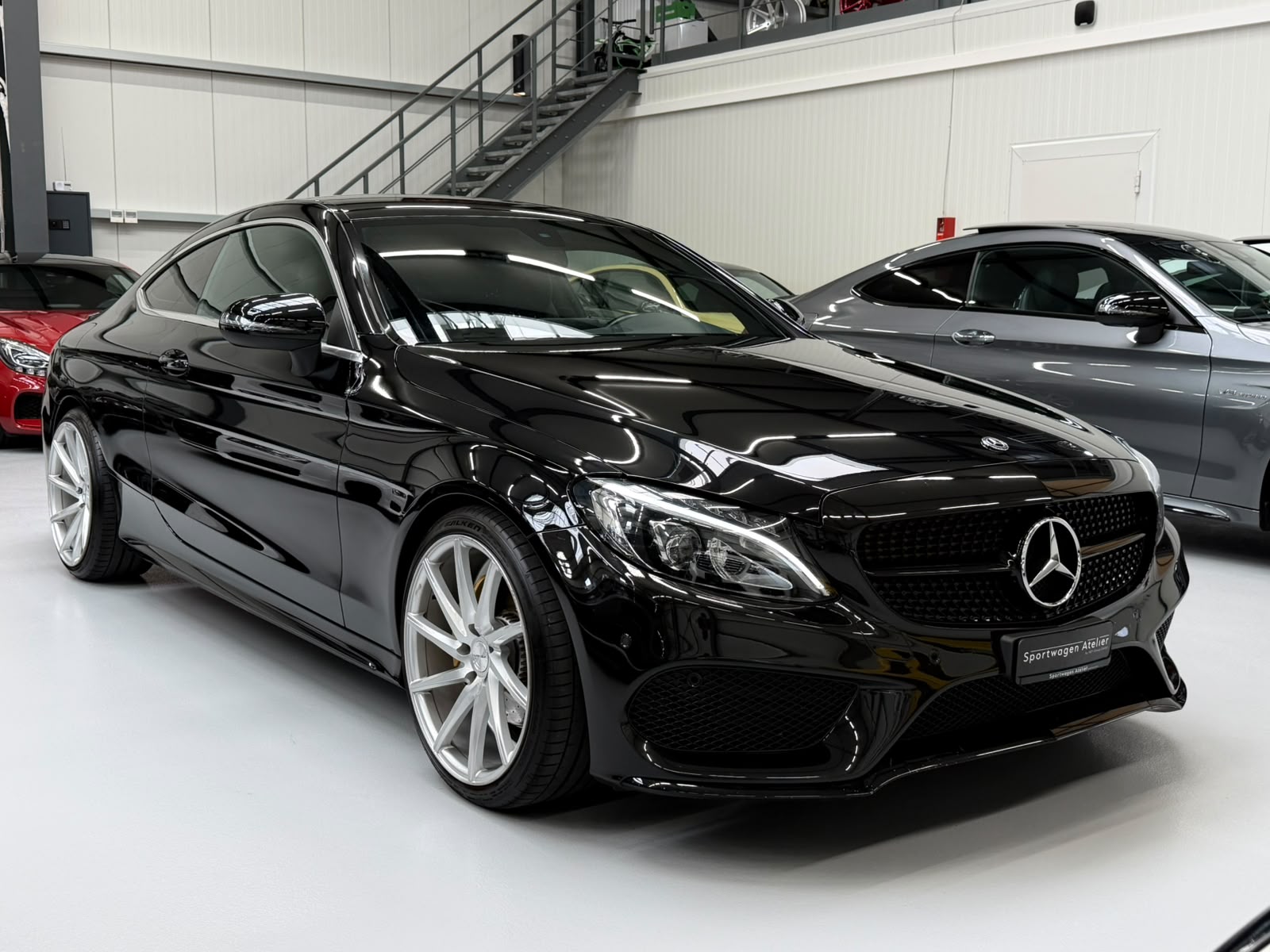 MERCEDES-BENZ C 180 Coupé AMG Line 9G-Tronic-image-12