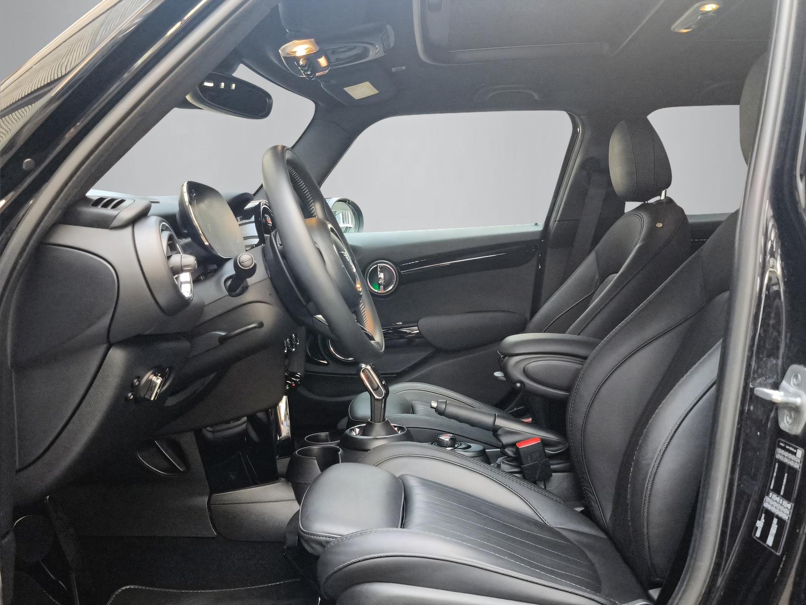 MINI F55 2.0i Cooper S SDKG-image-2