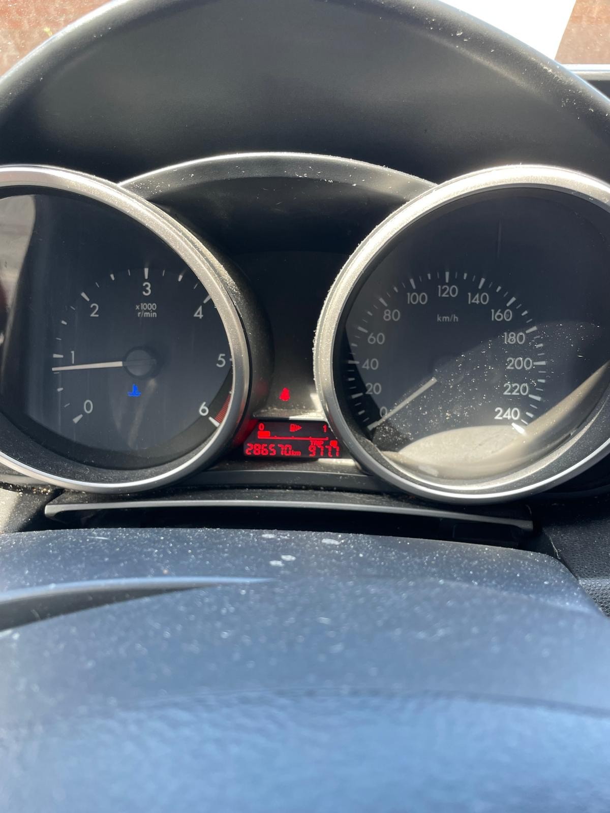 MAZDA 5 1.6 16V CD Youngster-image-5
