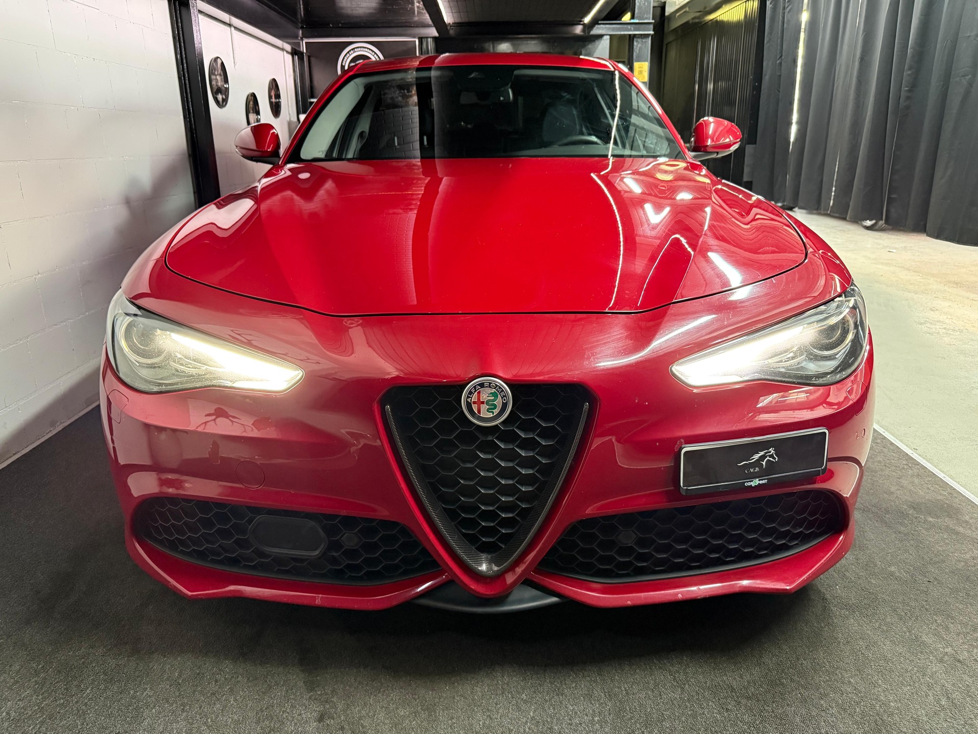 ALFA ROMEO Giulia 2.0 Veloce Q4 Automatic-image-2