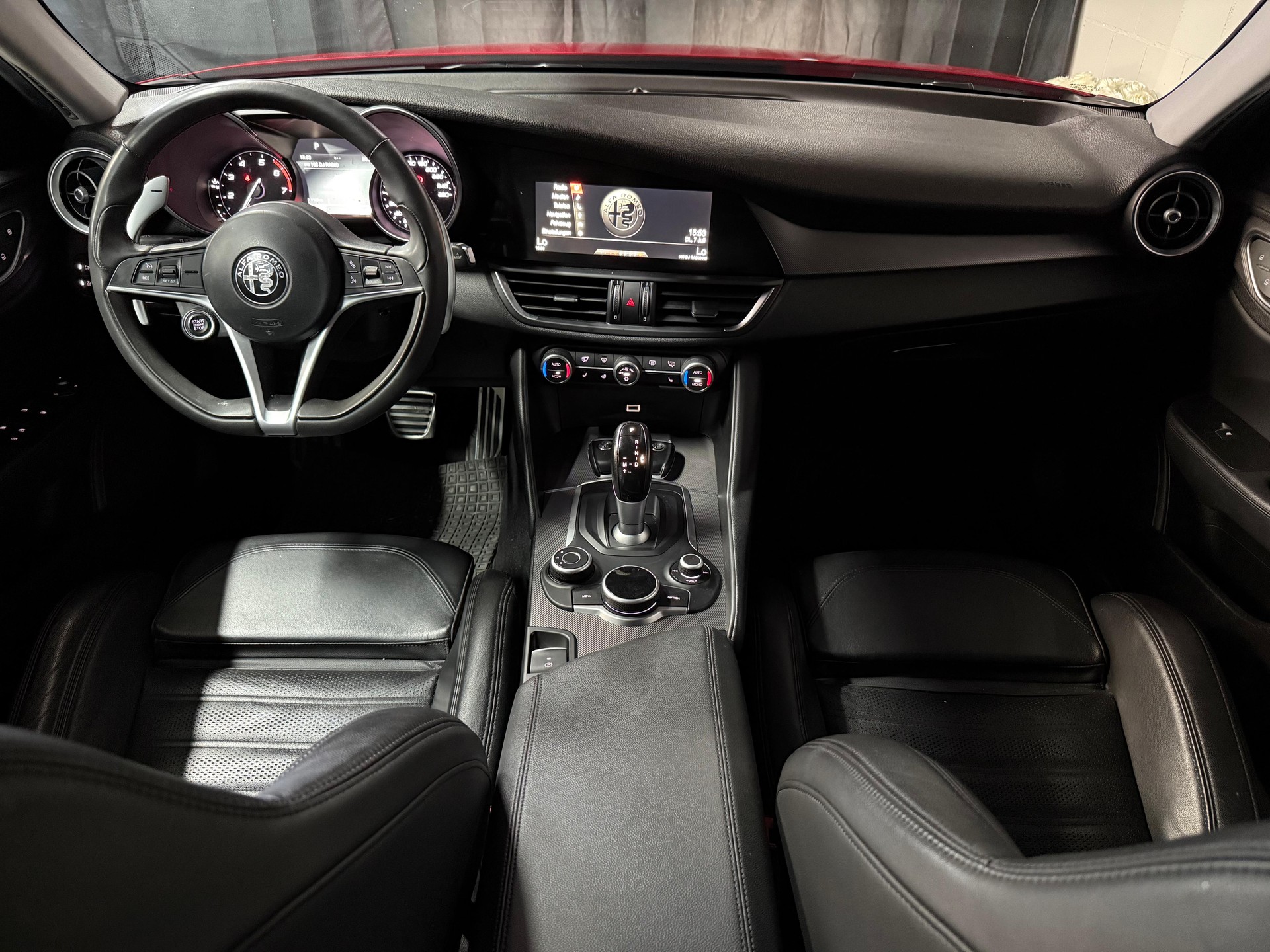 ALFA ROMEO Giulia 2.0 Veloce Q4 Automatic-image-15