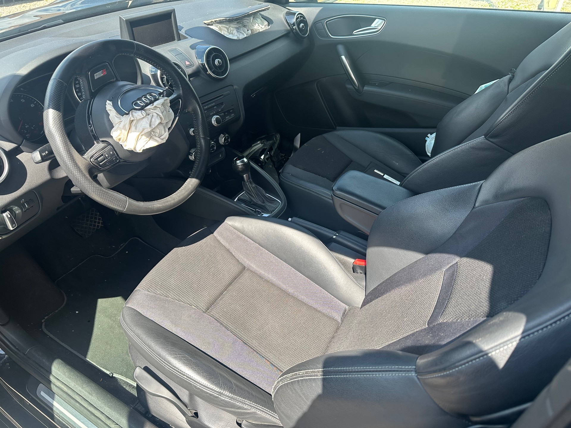 AUDI A1 Sport 1.4 TFSI Ambition S-tronic-image-7