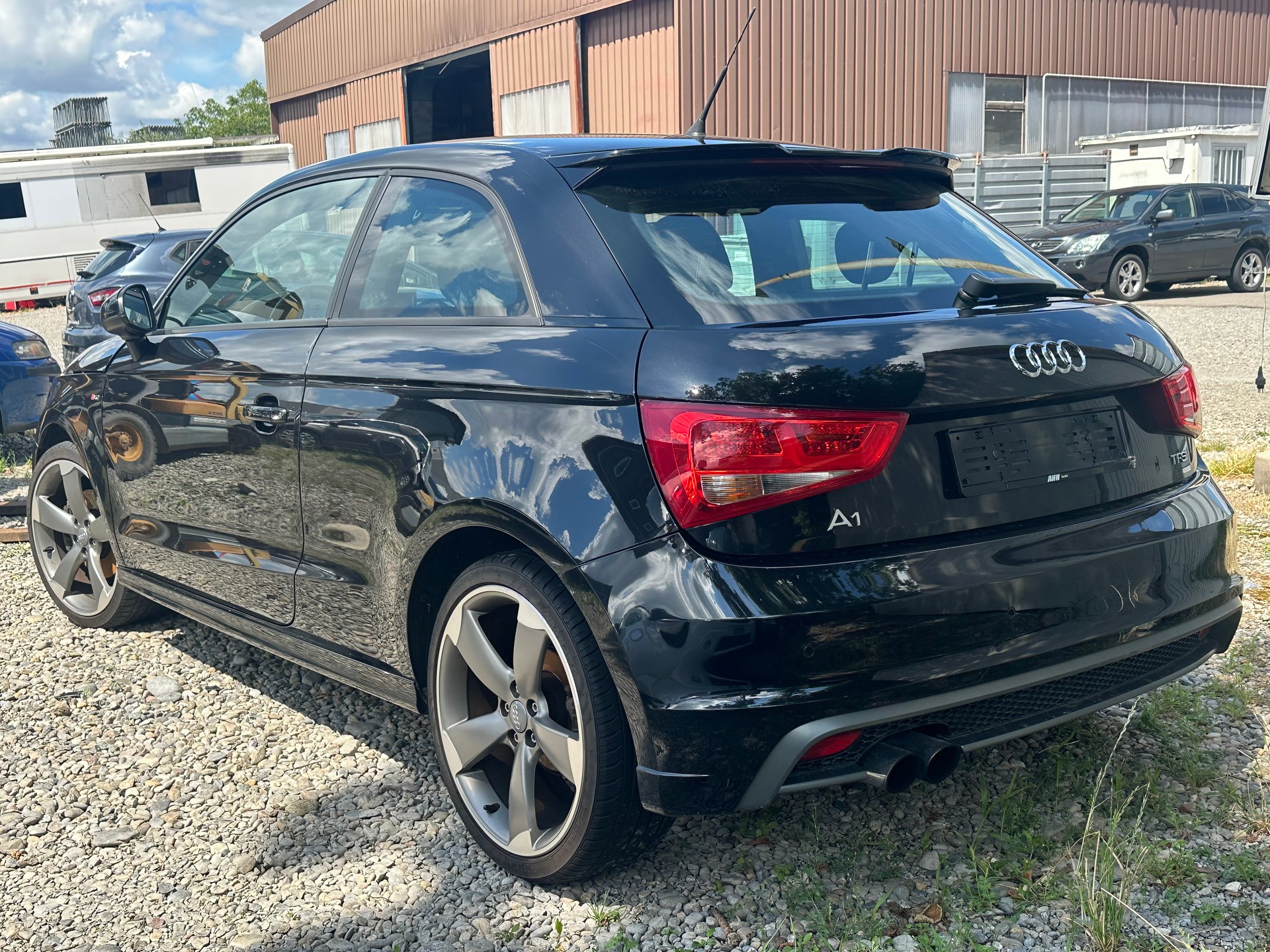 AUDI A1 Sport 1.4 TFSI Ambition S-tronic-image-4