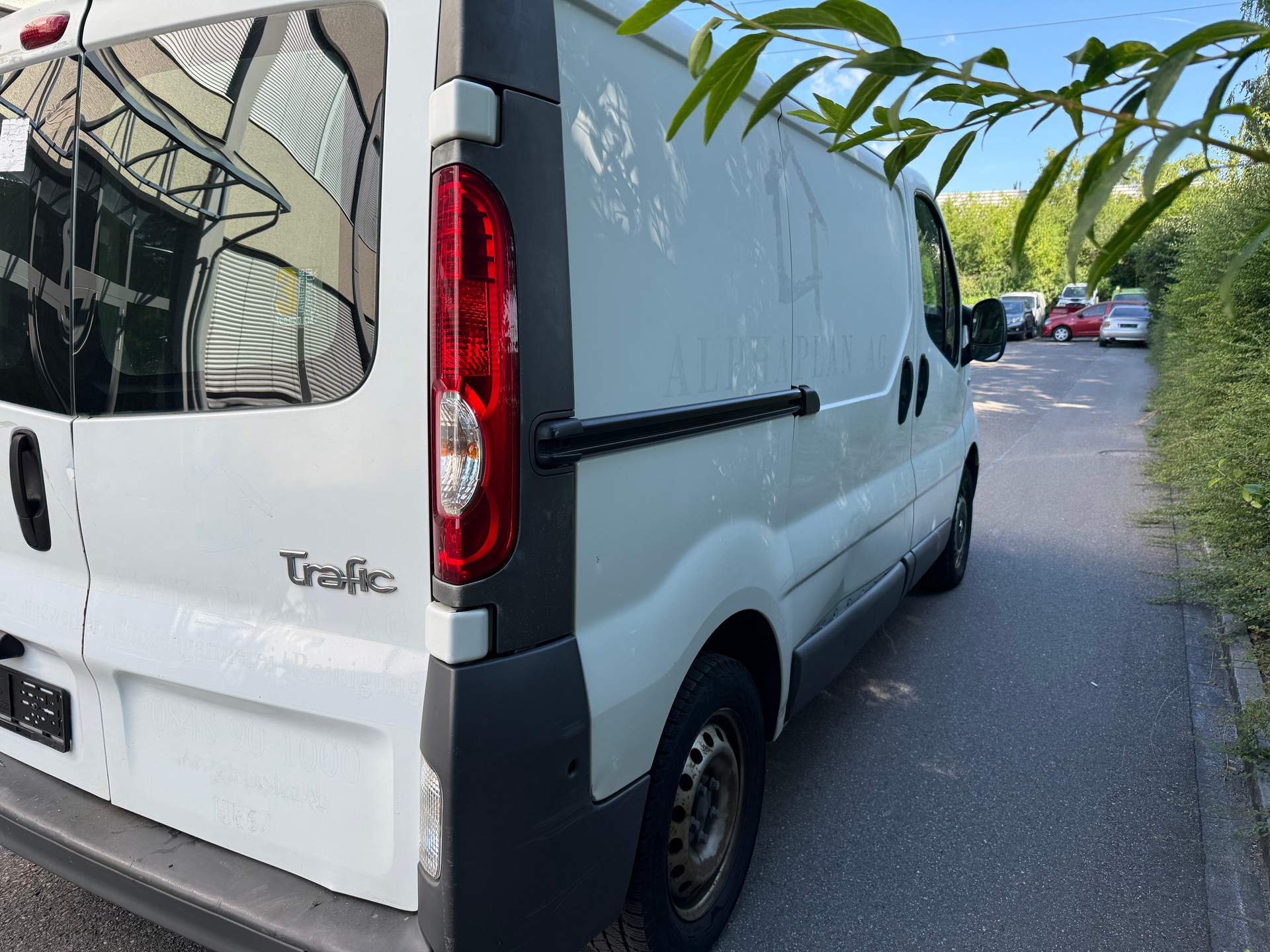 RENAULT Trafic 2.0 dCi 90 2.7t L1H1-image-3