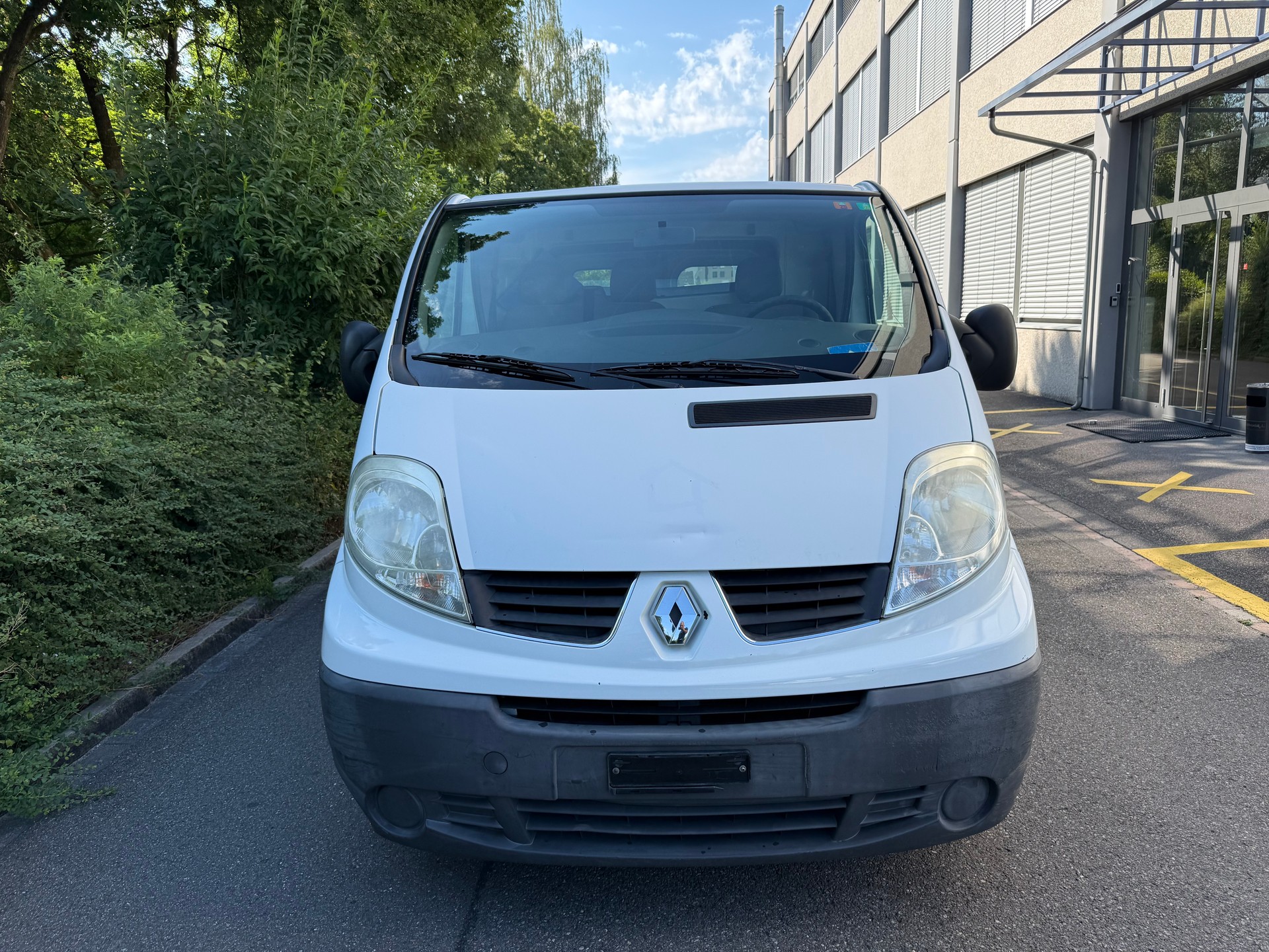 RENAULT Trafic 2.0 dCi 90 2.7t L1H1-image-1