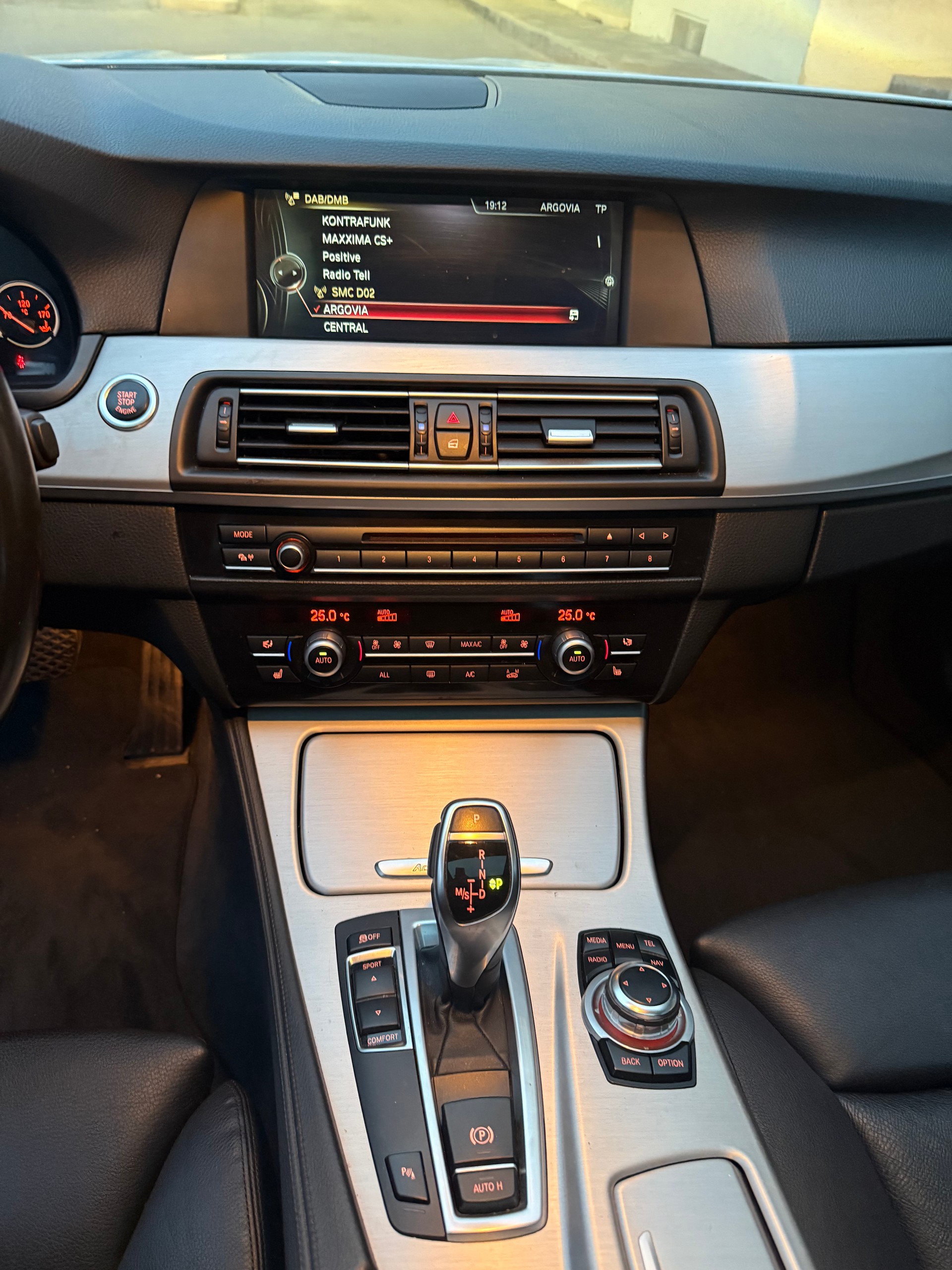 BMW 535i ActiveHybrid 5 Steptronic-image-10