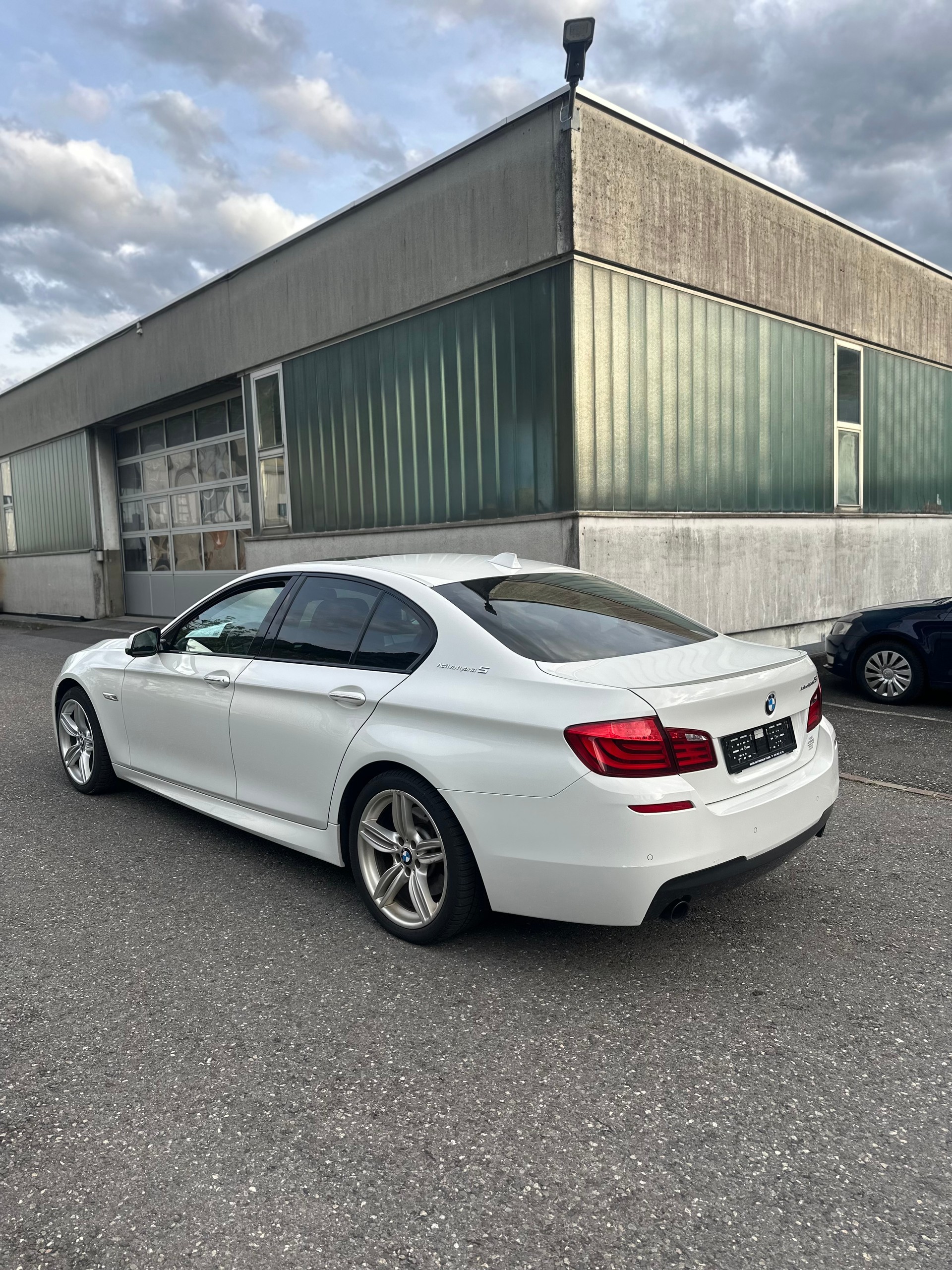 BMW 535i ActiveHybrid 5 Steptronic-image-14