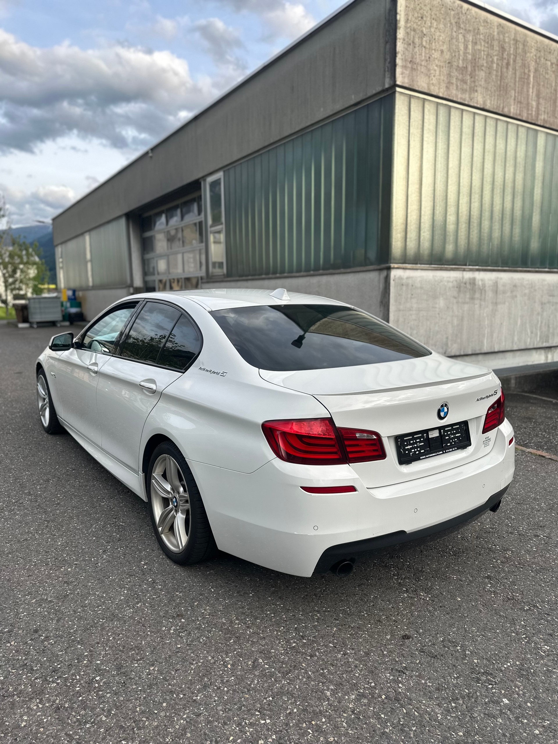 BMW 535i ActiveHybrid 5 Steptronic-image-15