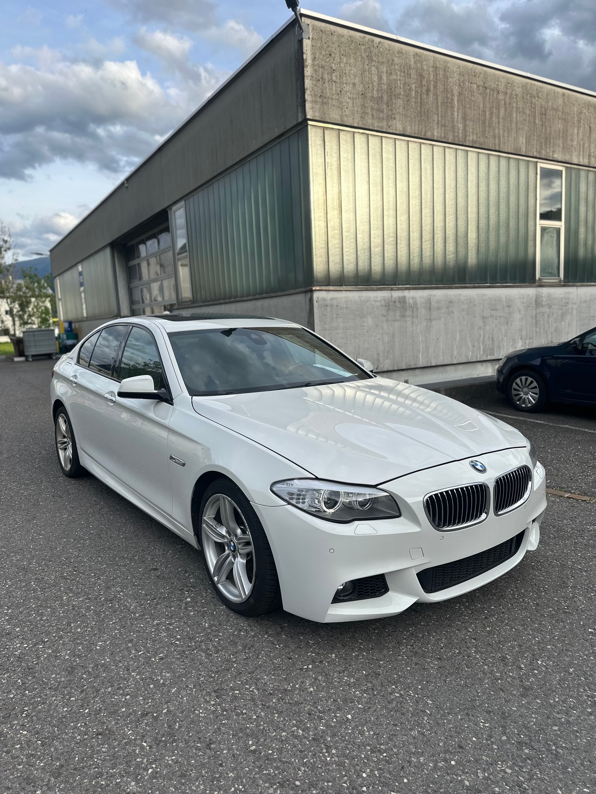 BMW 535i ActiveHybrid 5 Steptronic-image-3