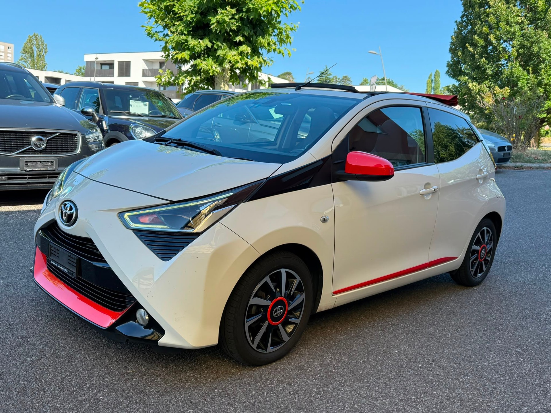 TOYOTA Aygo 1.0 VVT-i Limited White-image-4