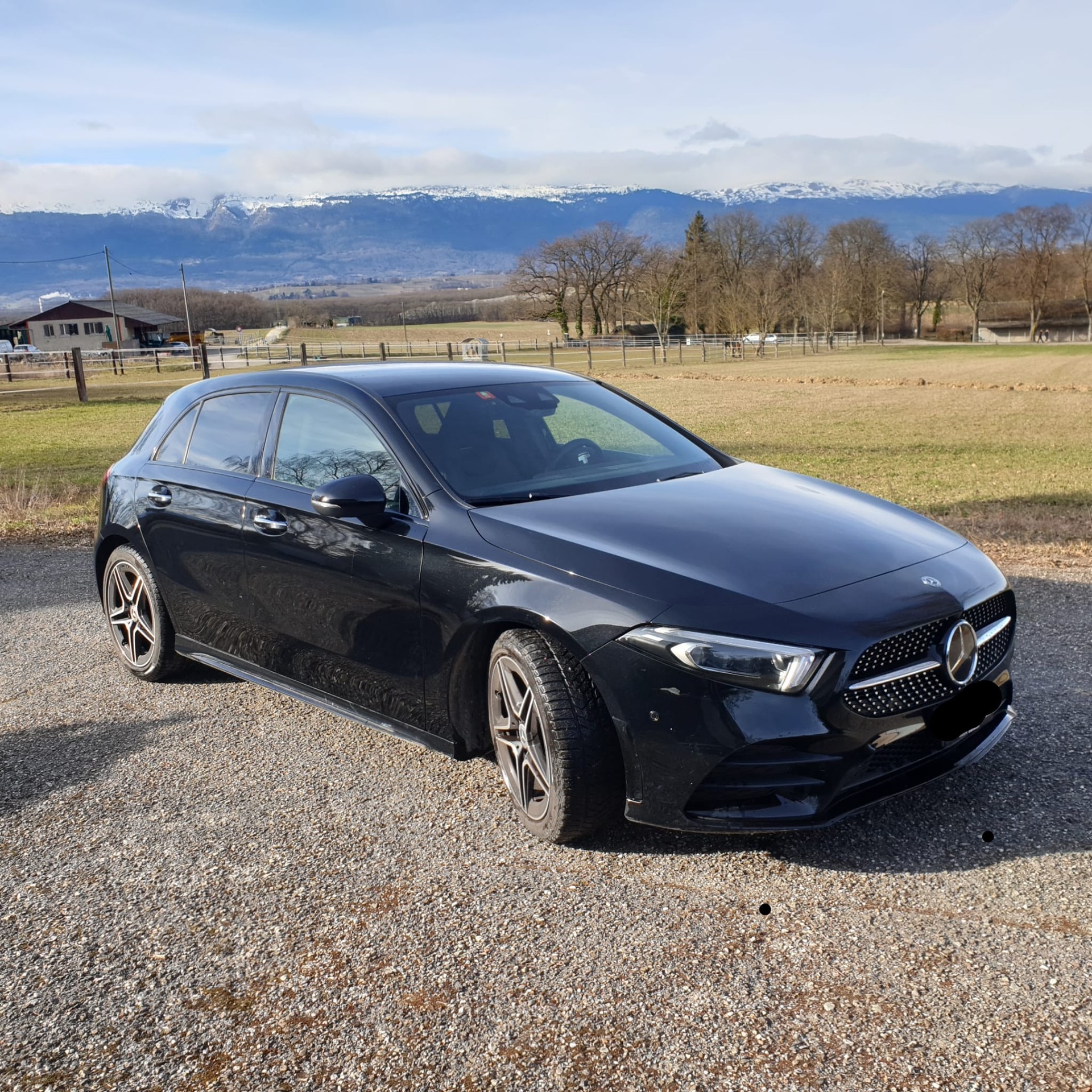 MERCEDES-BENZ A 200 AMG Line-image-1