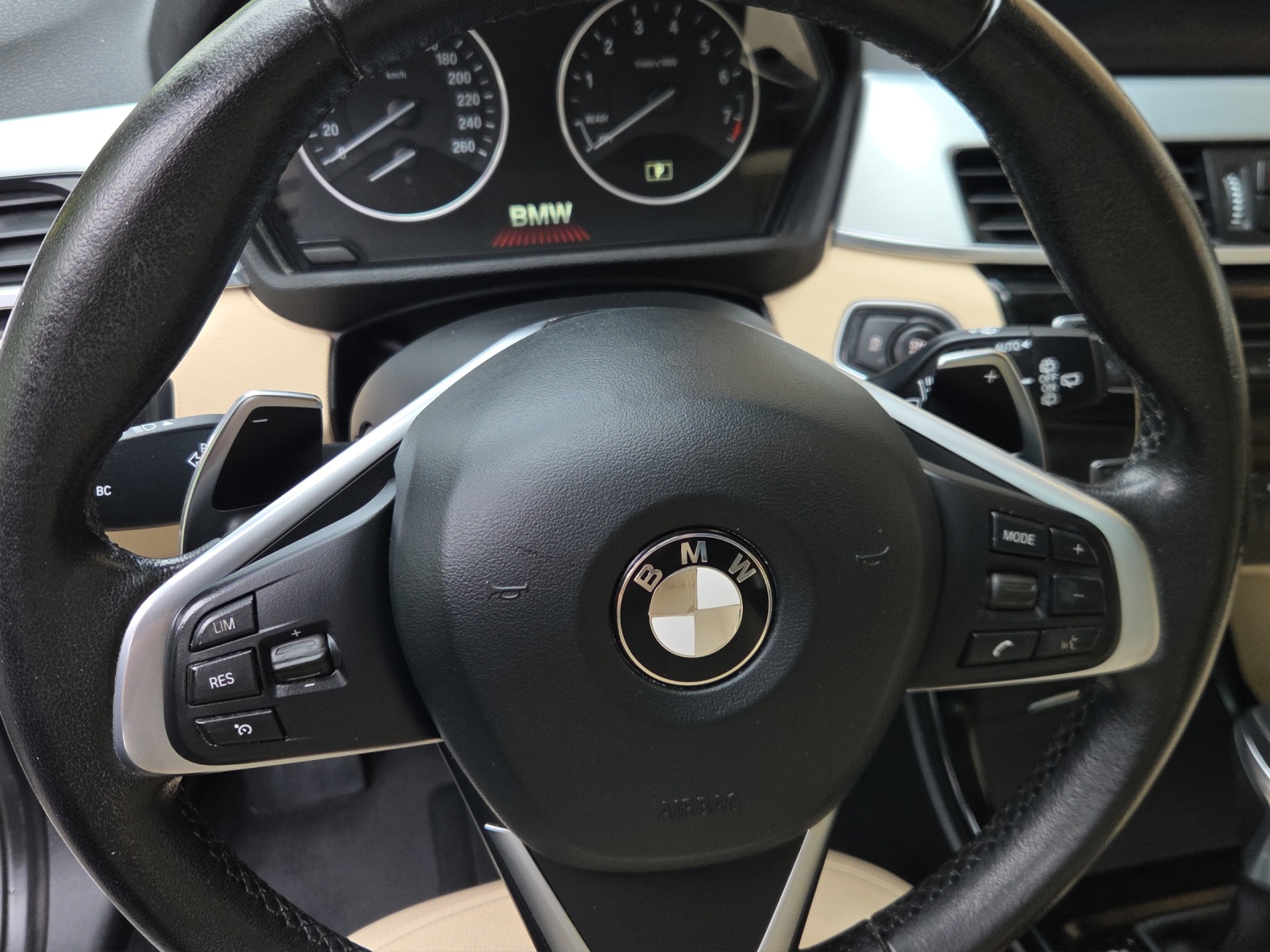 BMW X1 xDrive 25i Steptronic-image-10