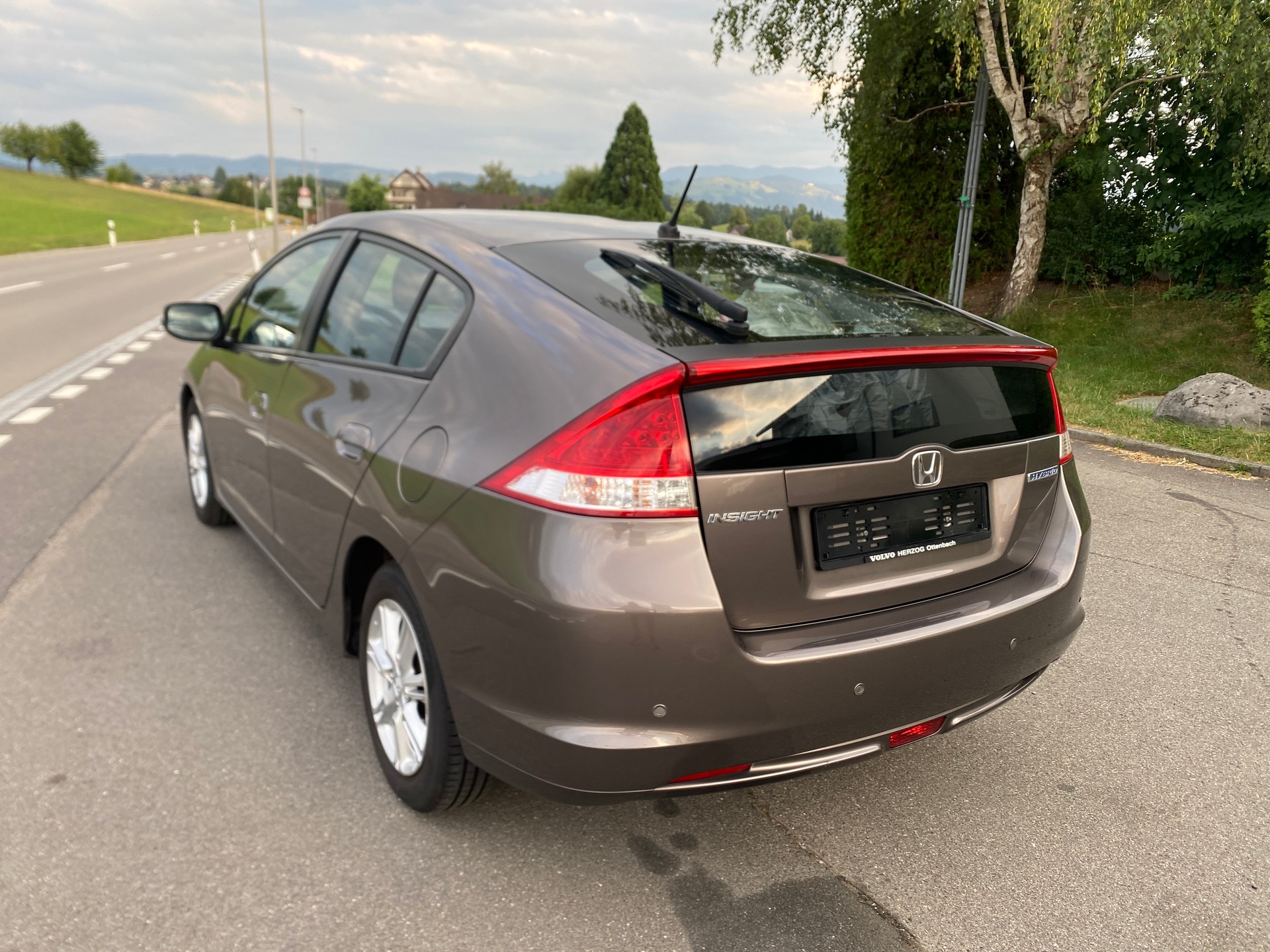 HONDA INSIGHT-image-8