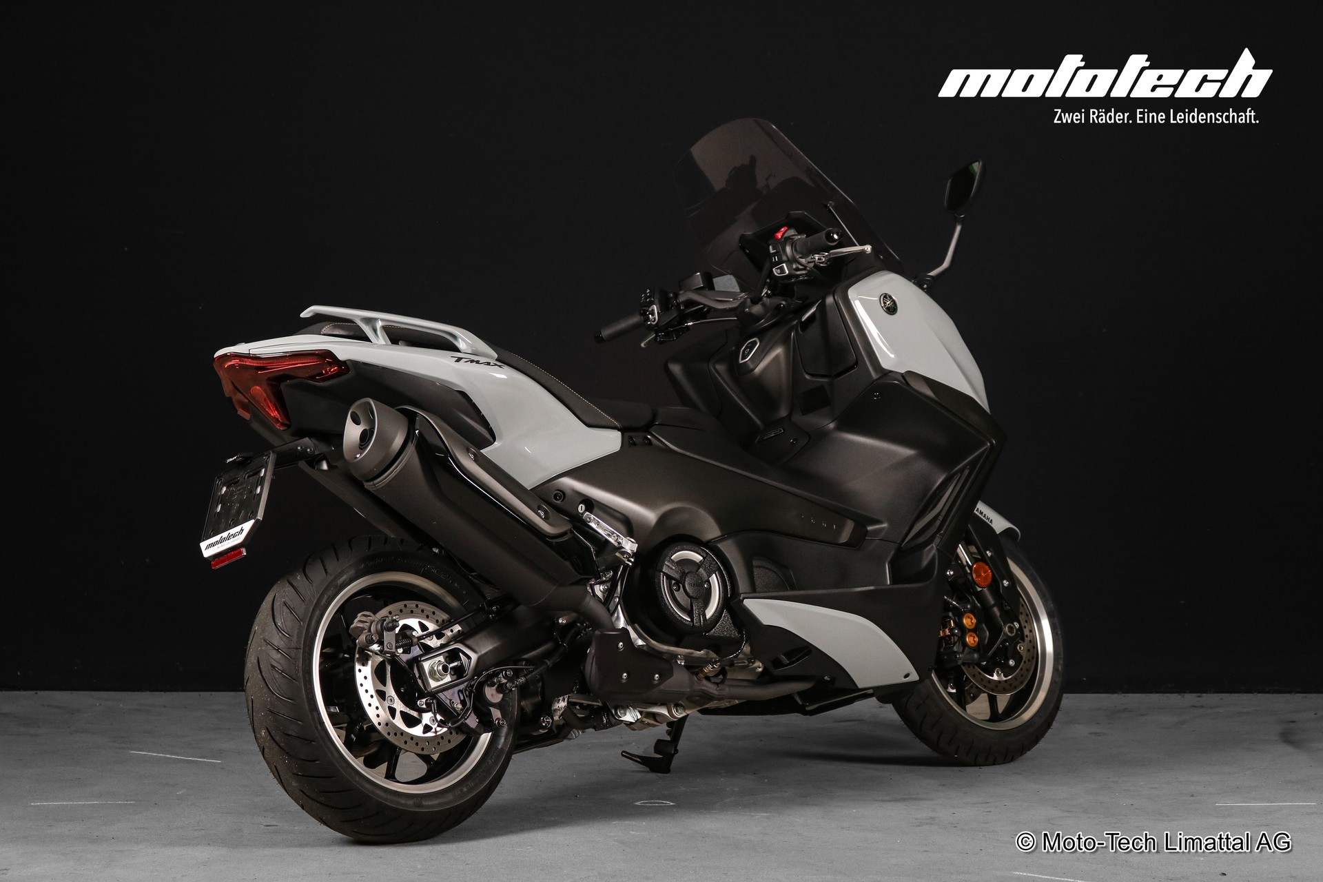 YAMAHA T-MAX Tech-Max XP 560-showroom-element-2
