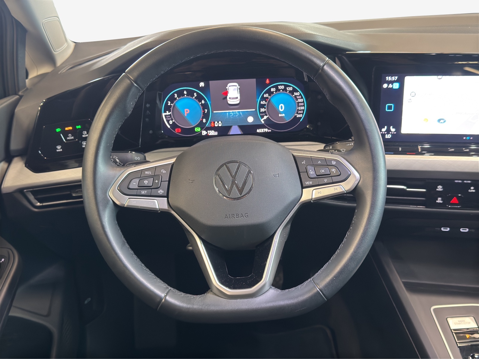 VW Golf 1.5 e TSI ACT 75 Edition DSG-image-9