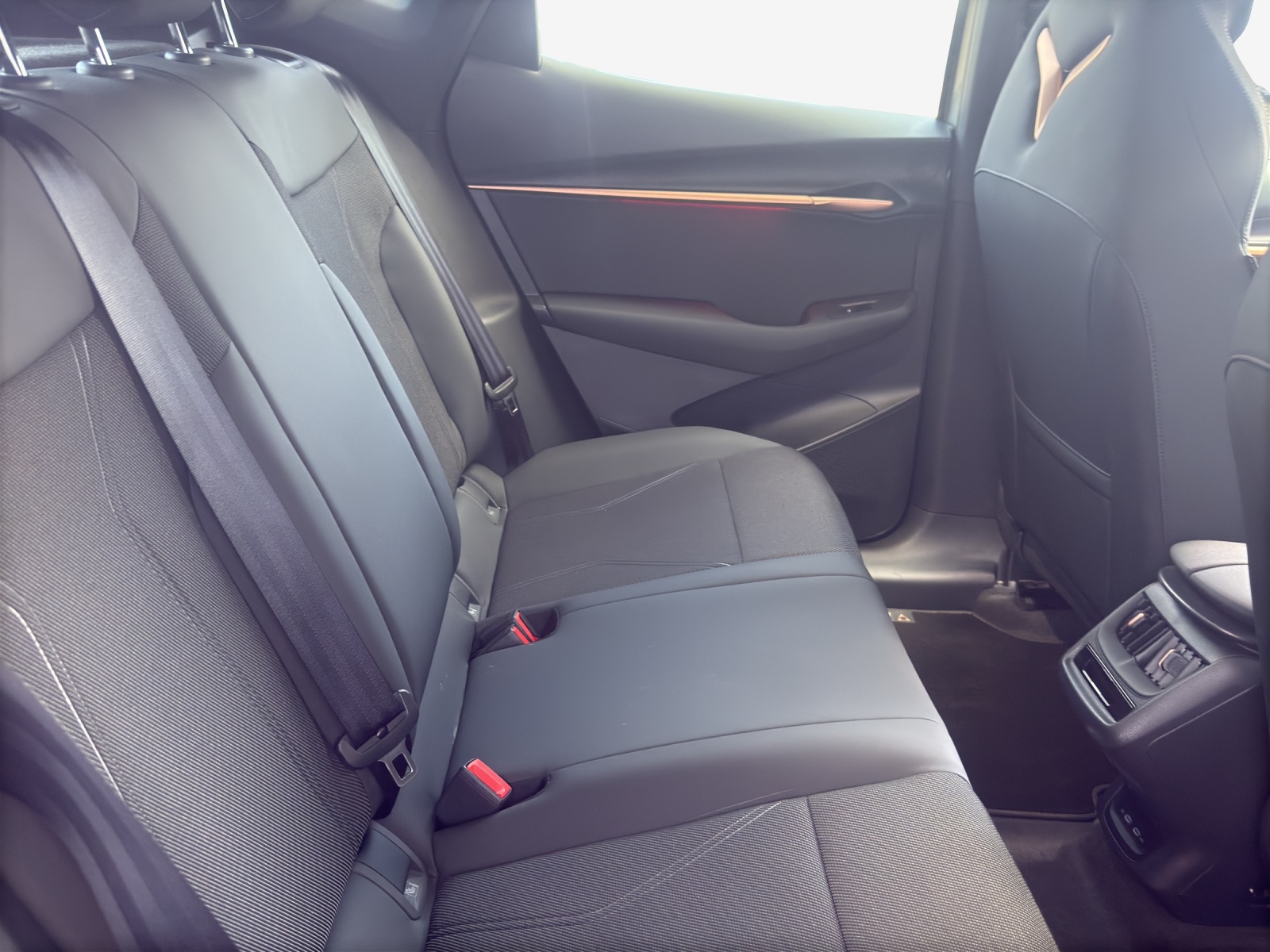 CUPRA Tavascan Type 8 77 kWh VZ-image-10