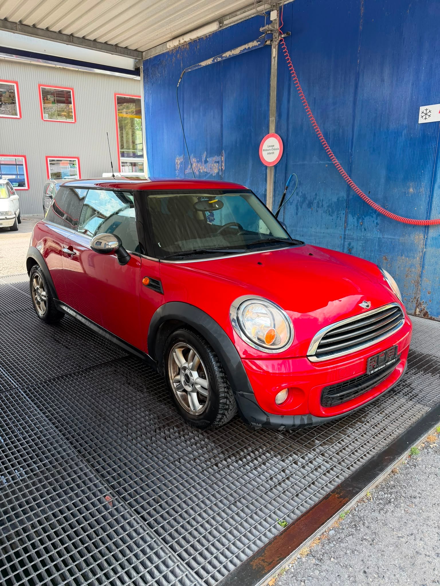 MINI One-image-0
