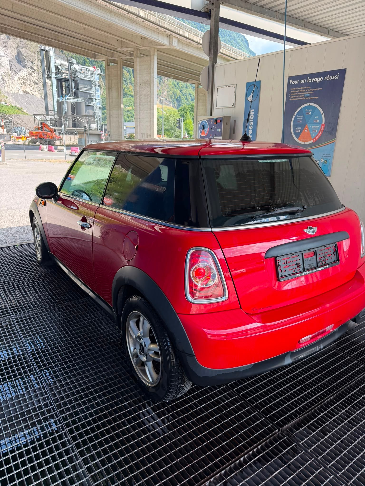 MINI One-image-4