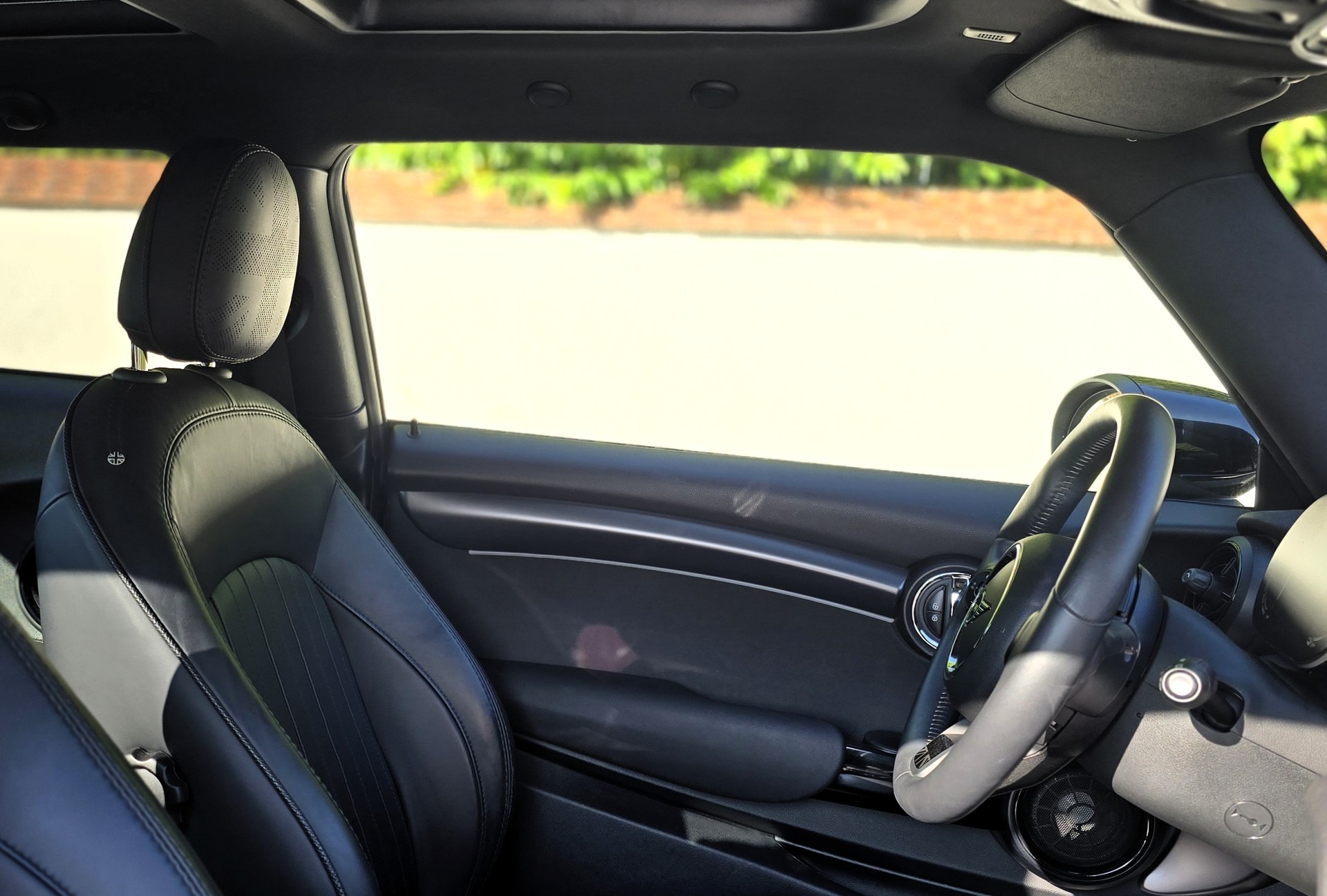 MINI Cooper SE-image-12