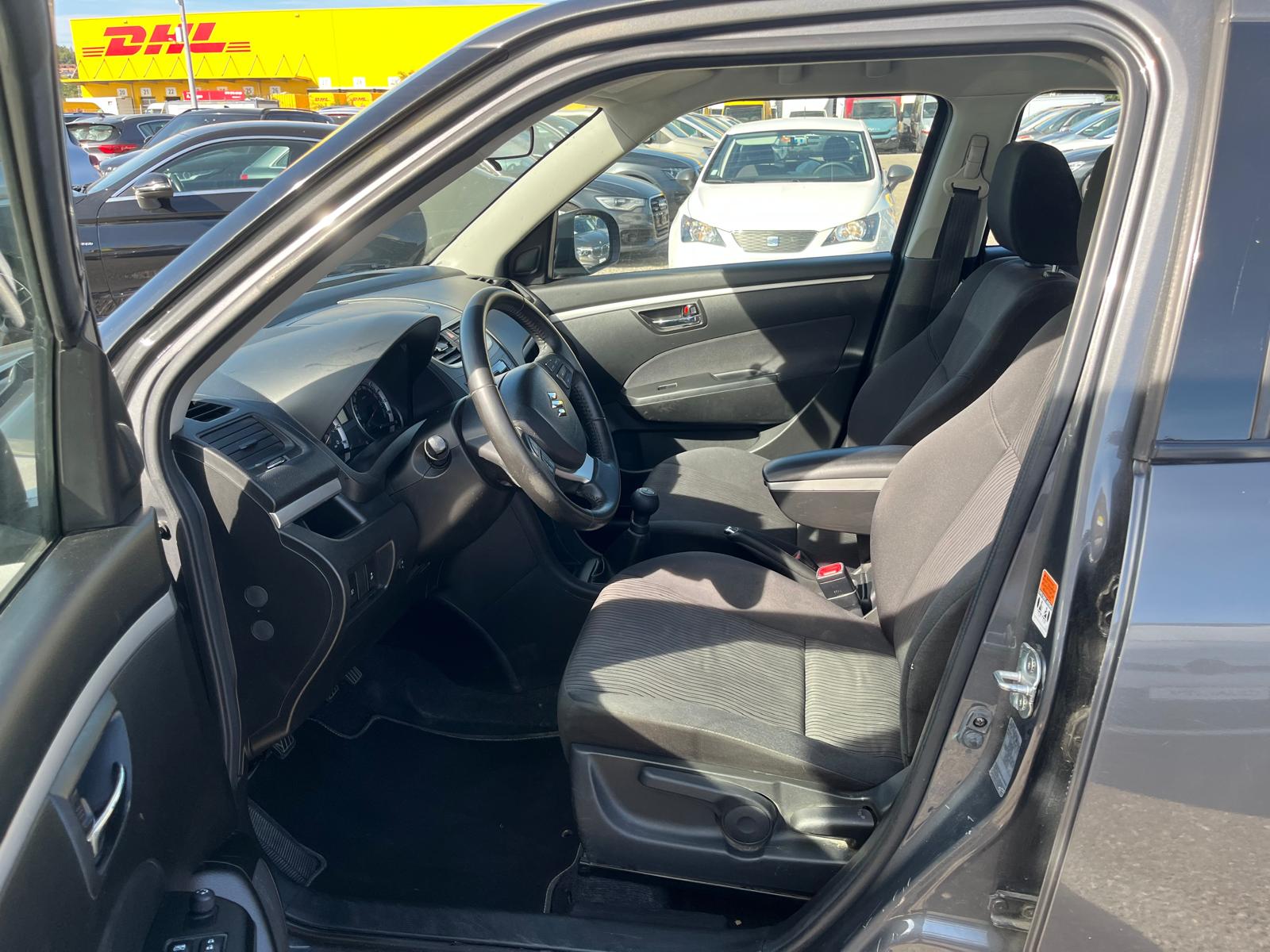 SUZUKI Swift 1.2 GL Top 4x4-image-8
