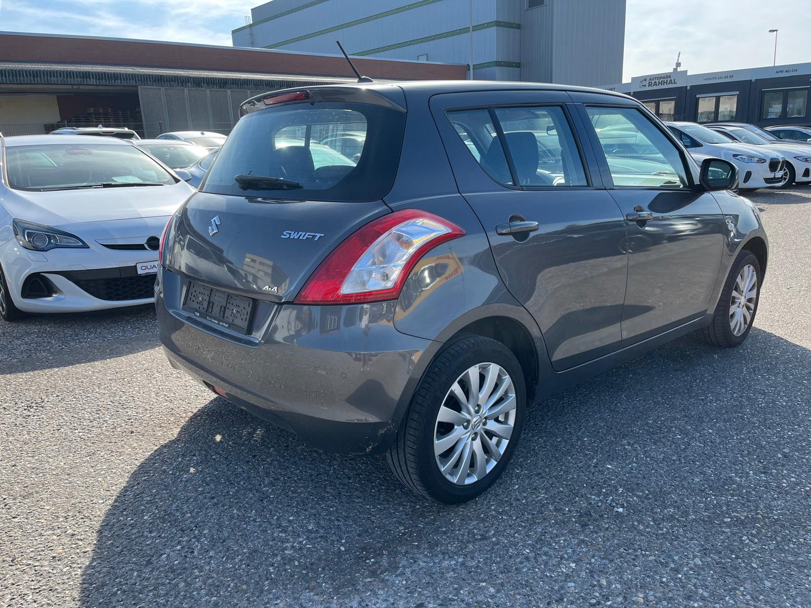 SUZUKI Swift 1.2 GL Top 4x4-image-4