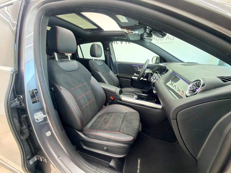Mercedes-Benz GLA 200 AMG Line 7G-DCT, Foto 18 von 24