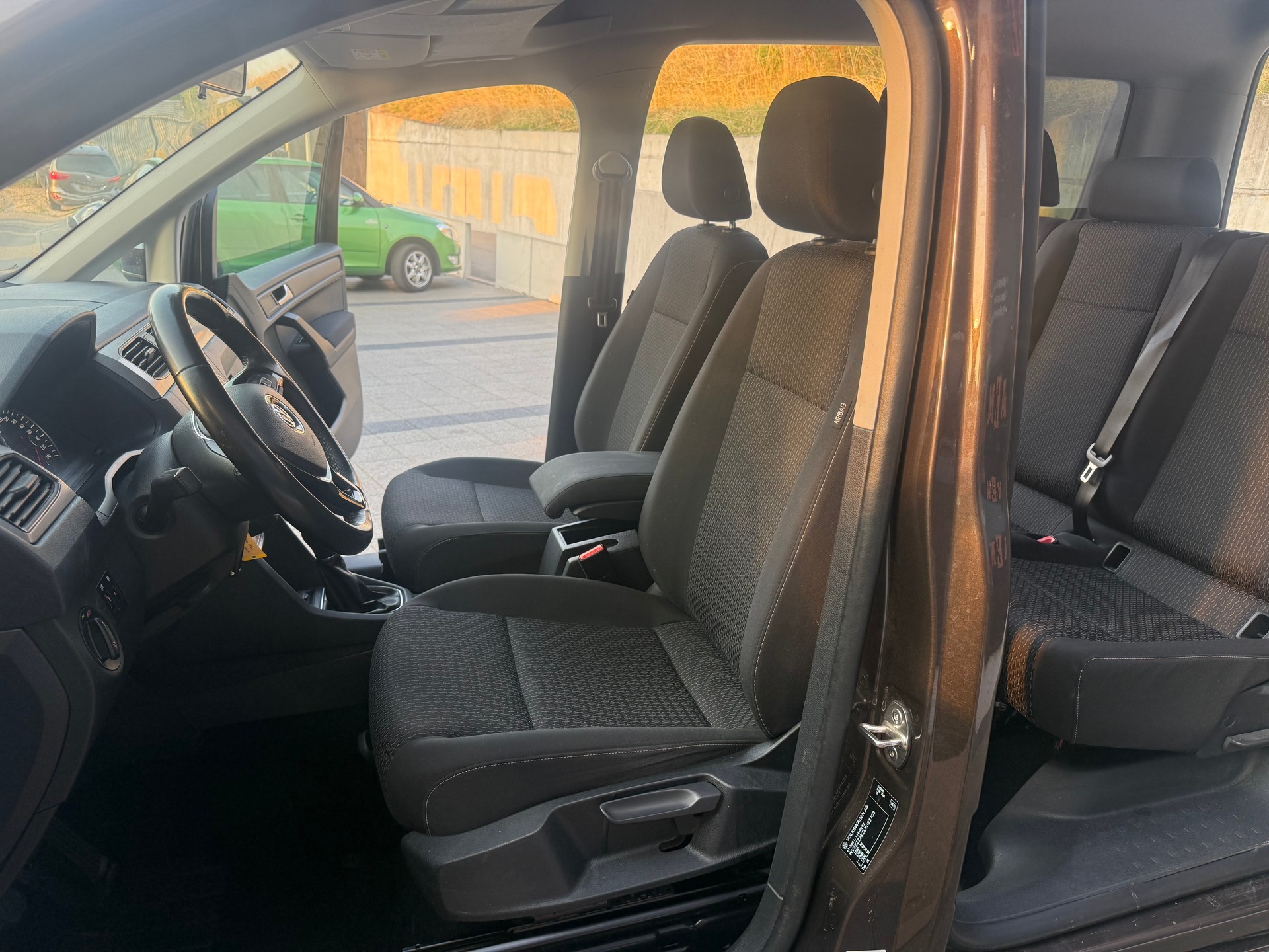 VW Caddy 2.0TDI 4Motion BlueMotion Technology-image-6