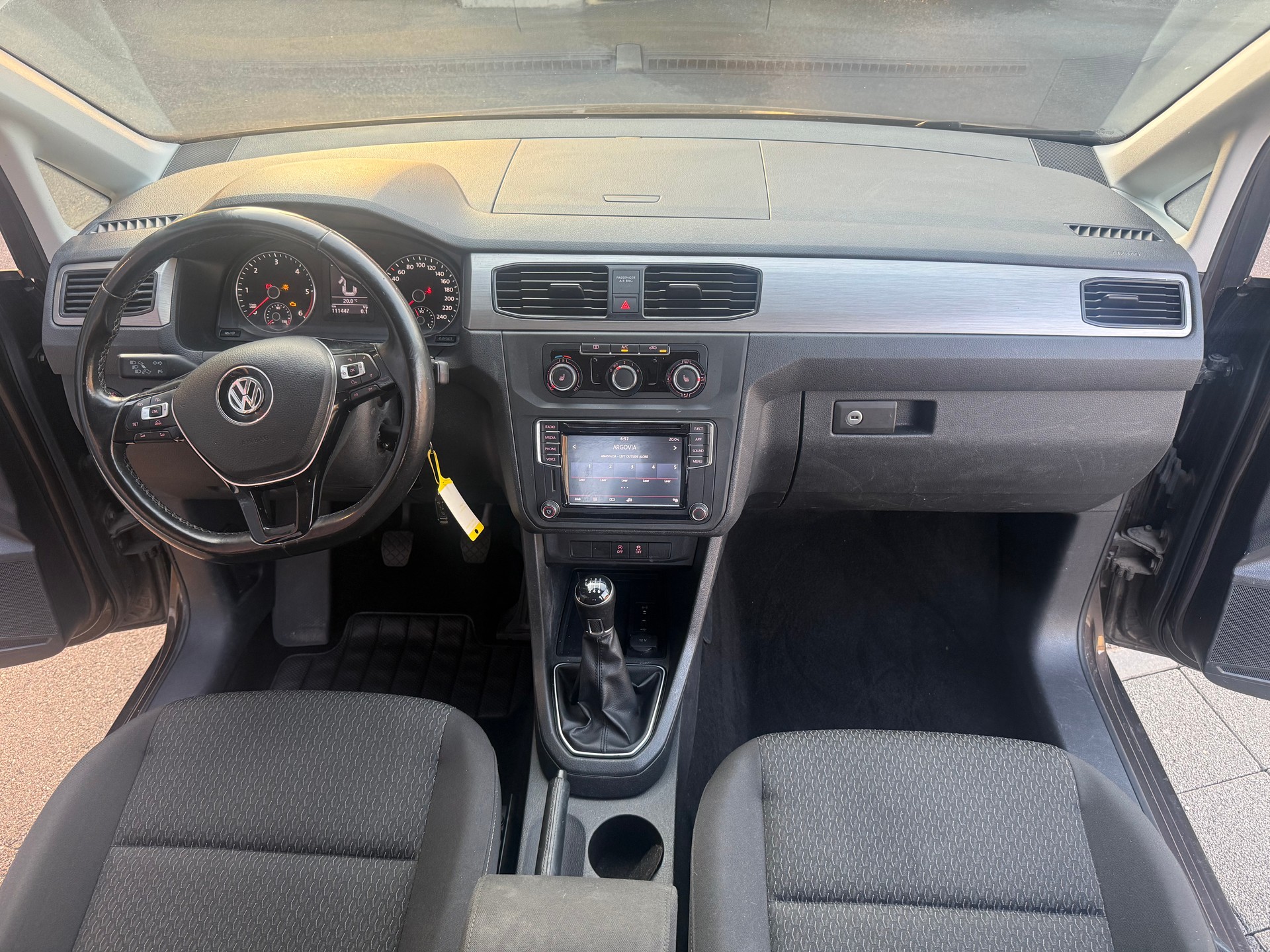 VW Caddy 2.0TDI 4Motion BlueMotion Technology-image-9