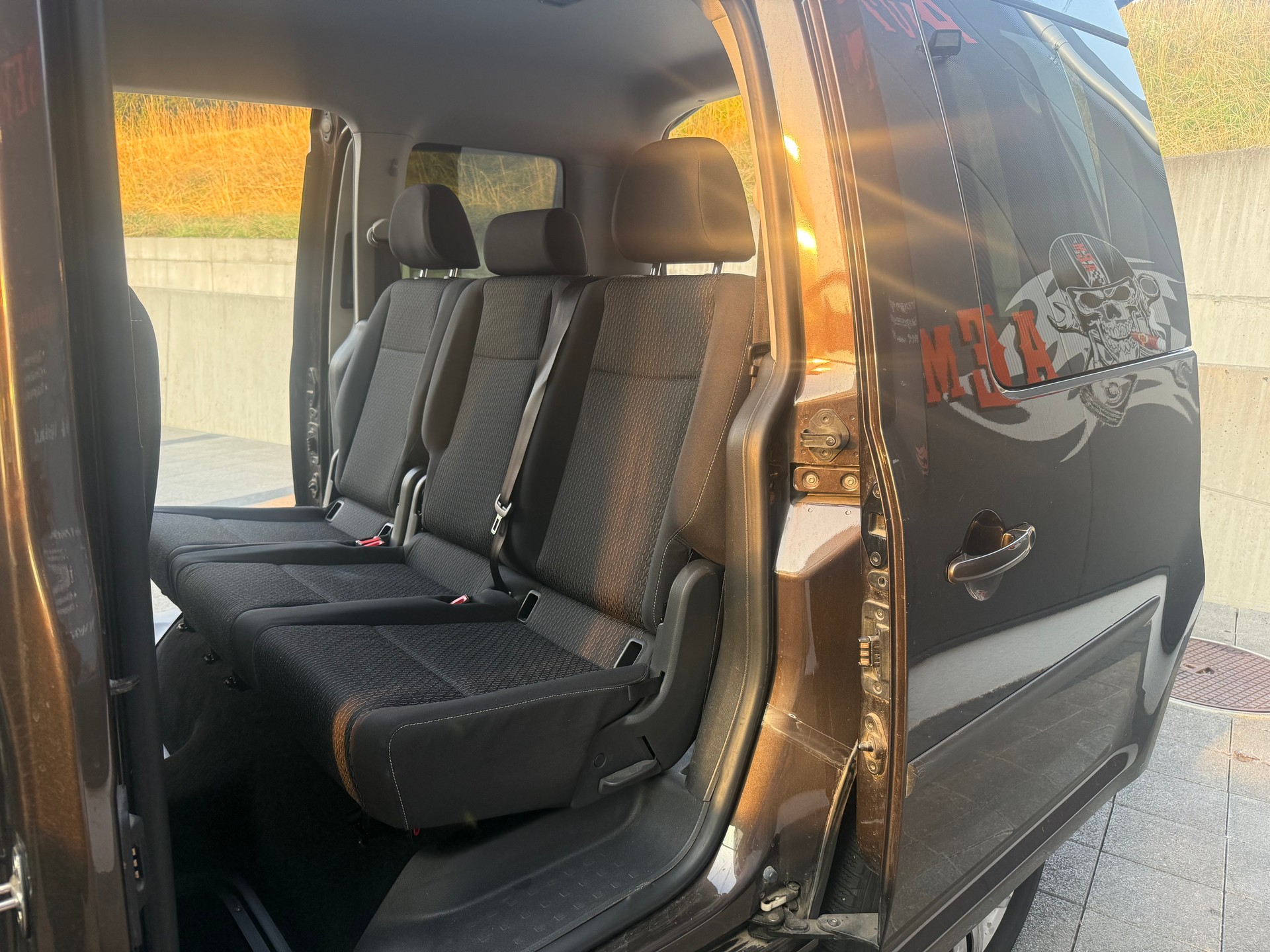 VW Caddy 2.0TDI 4Motion BlueMotion Technology-image-7
