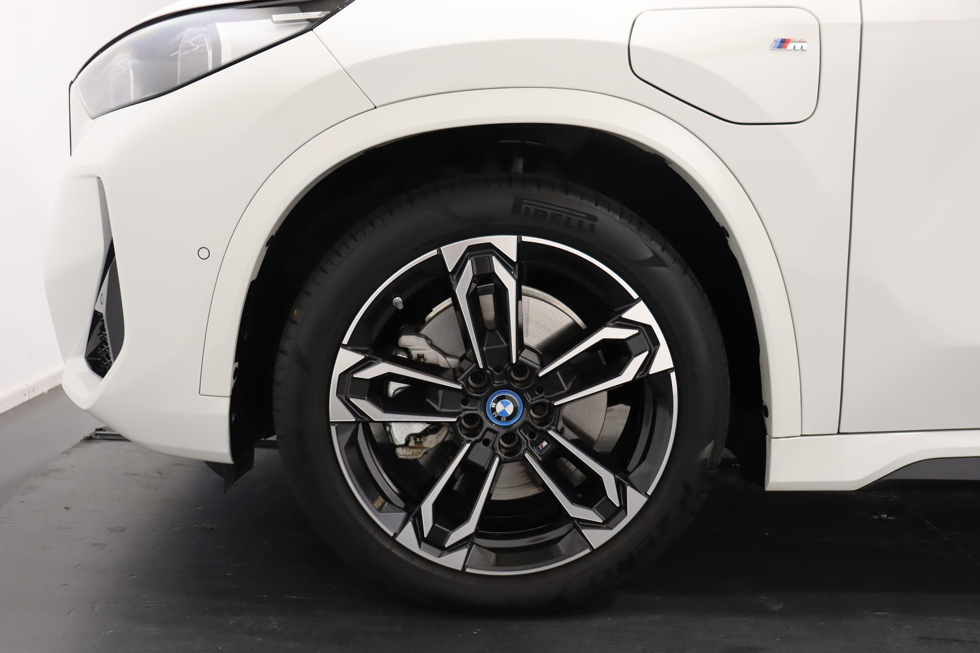 BMW X1 30e xDrive paddles-image-6