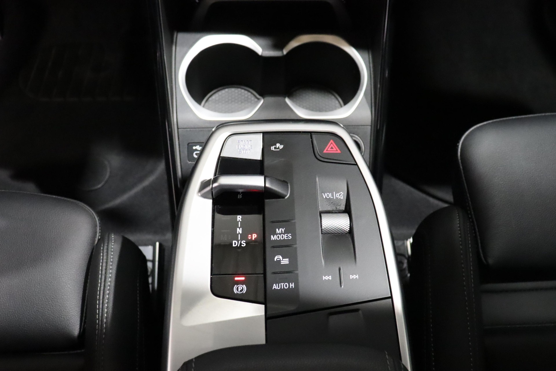 BMW X1 30e xDrive paddles-image-11