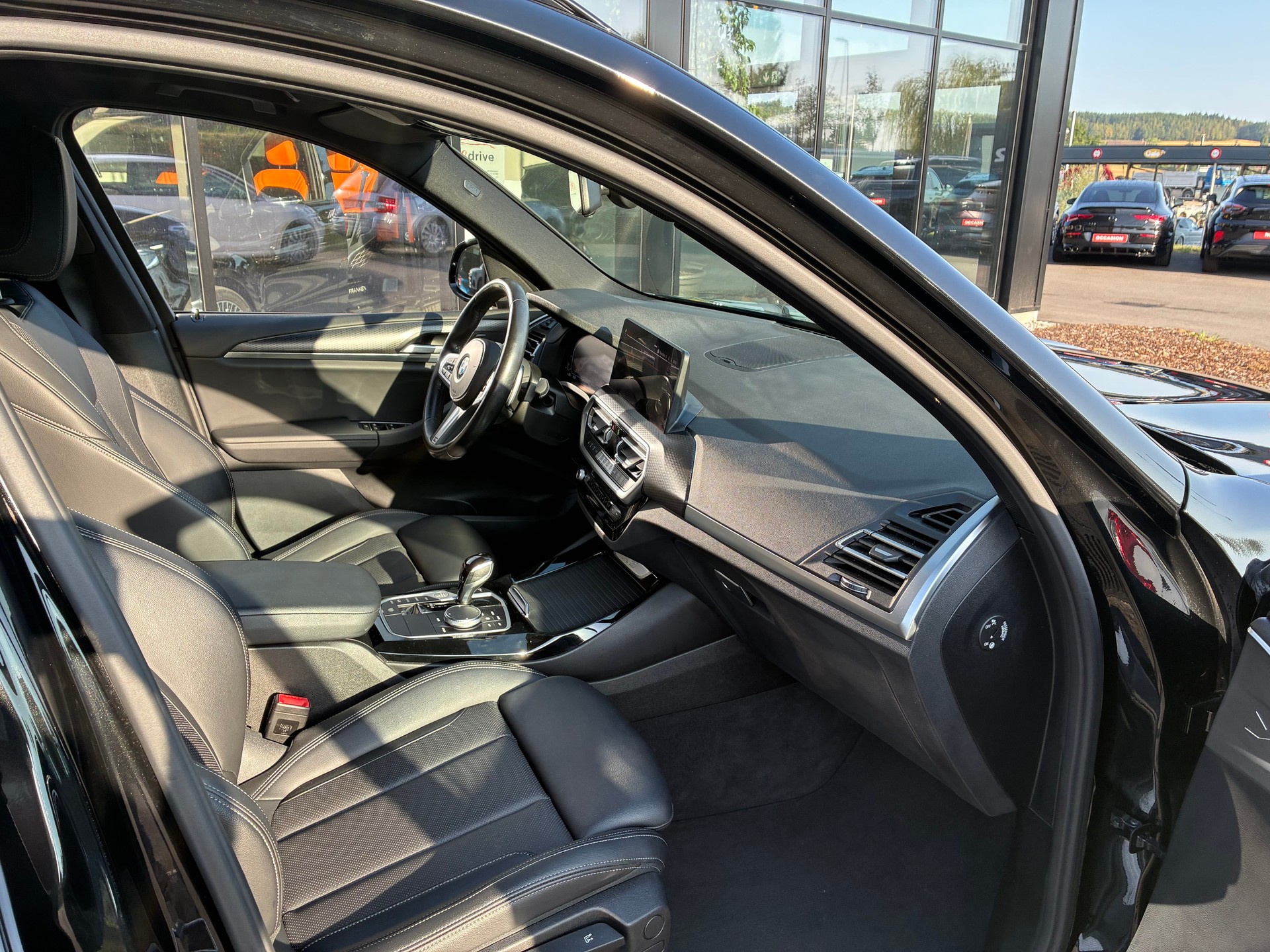 BMW X3 xDrive 20i M Sport-image-8