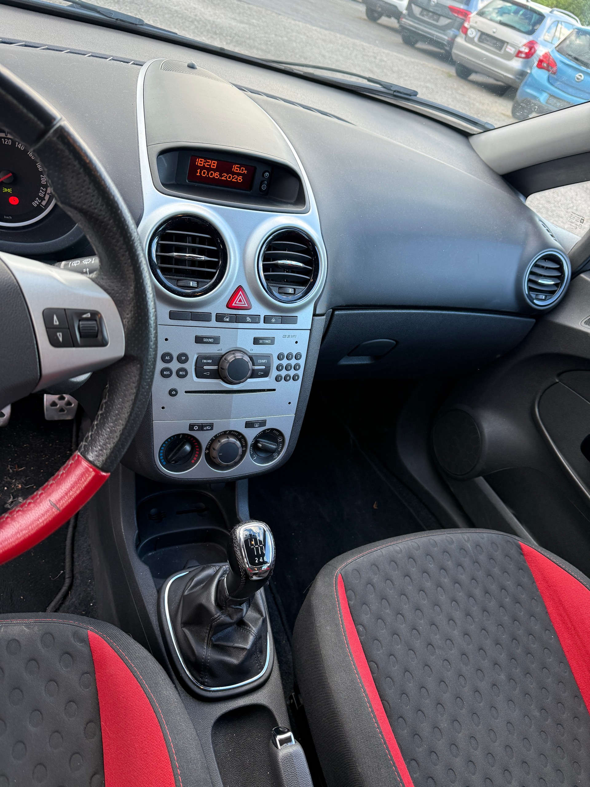 OPEL Corsa 1.6 Turbo GSi-image-7