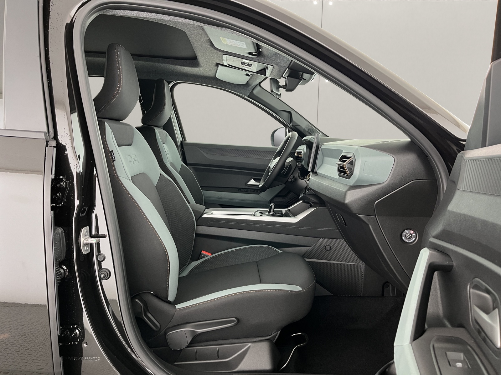 DACIA Bigster 1.2 Hybrid Extreme 4WD-image-15
