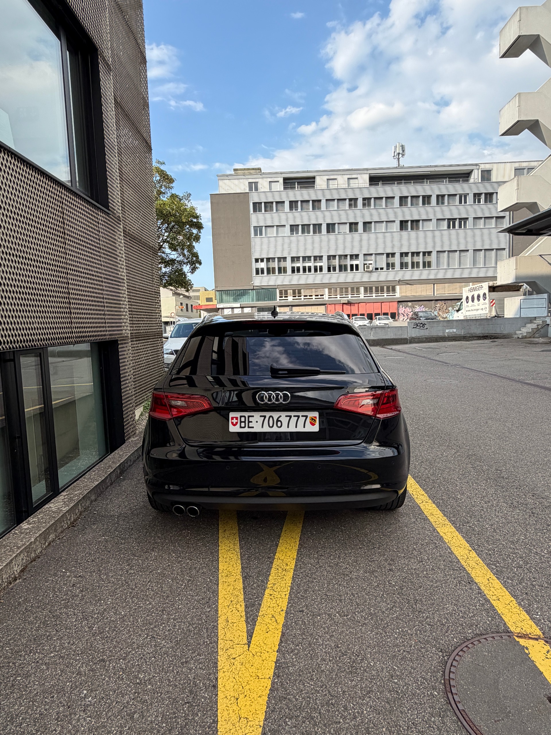 AUDI A3 Sportback 1.4 TFSI Ambition S-tronic-image-7