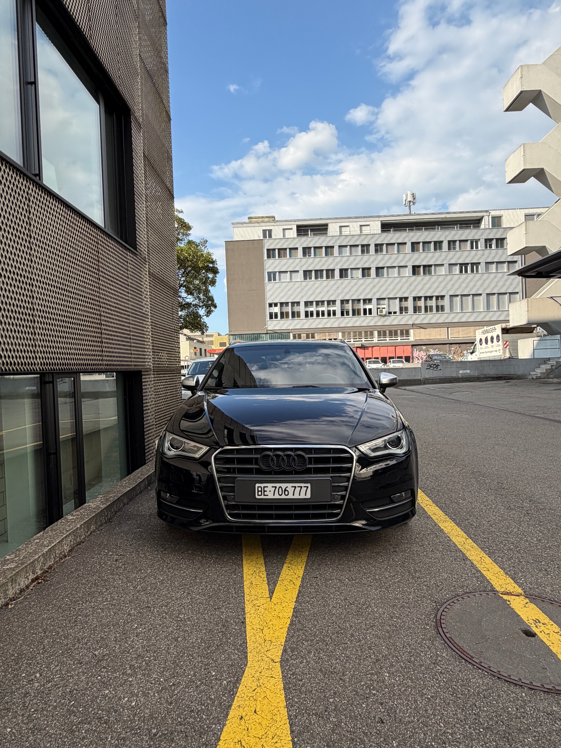 AUDI A3 Sportback 1.4 TFSI Ambition S-tronic-image-3