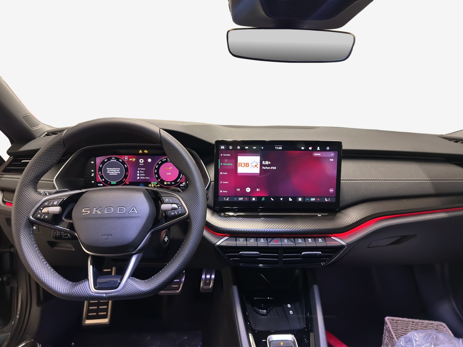 SKODA Octavia Combi 2.0 TSI DSG RS 30 Years Edition-image-9
