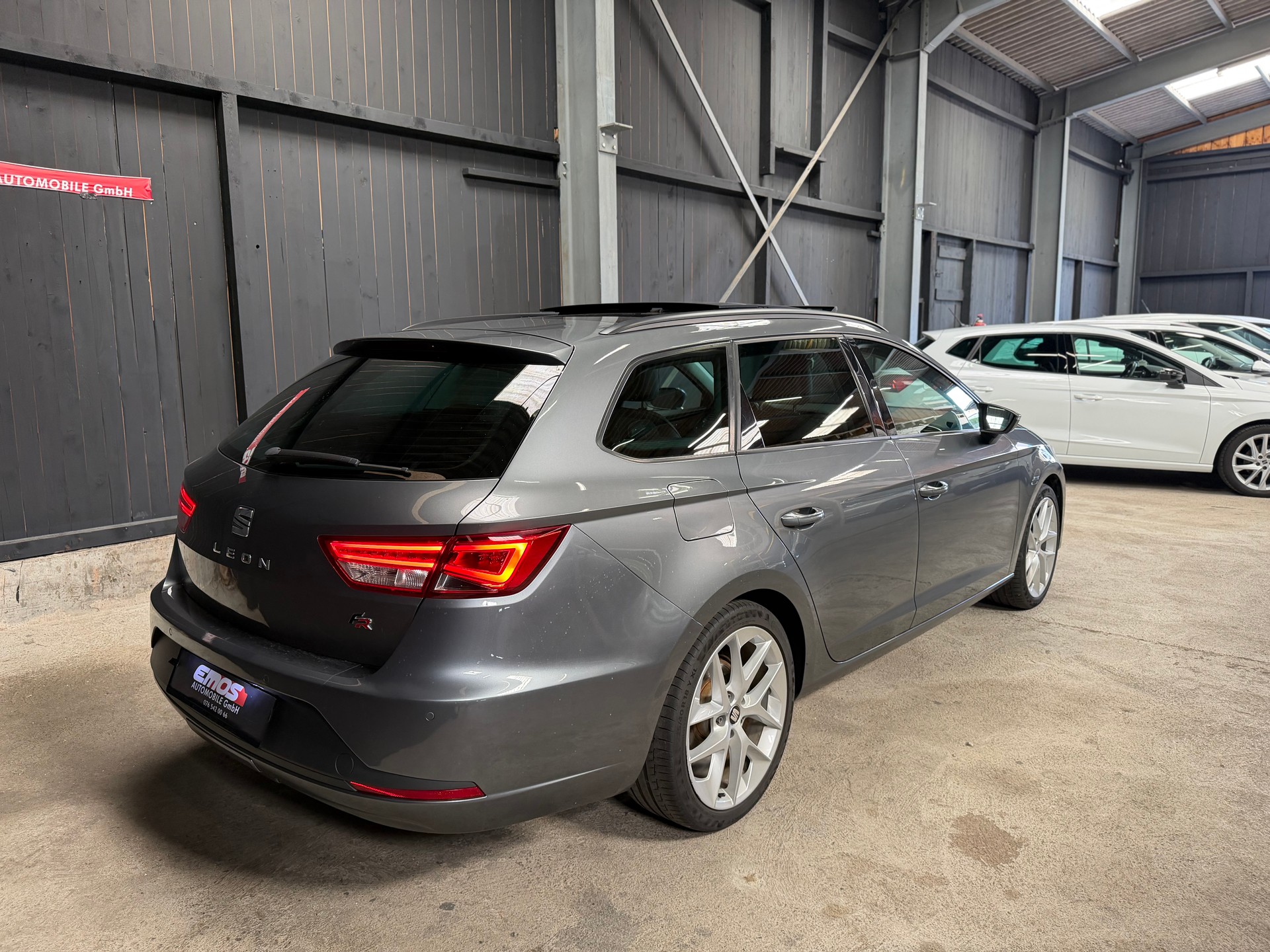 SEAT Leon ST 1.8 TSI FR DSG-image-4