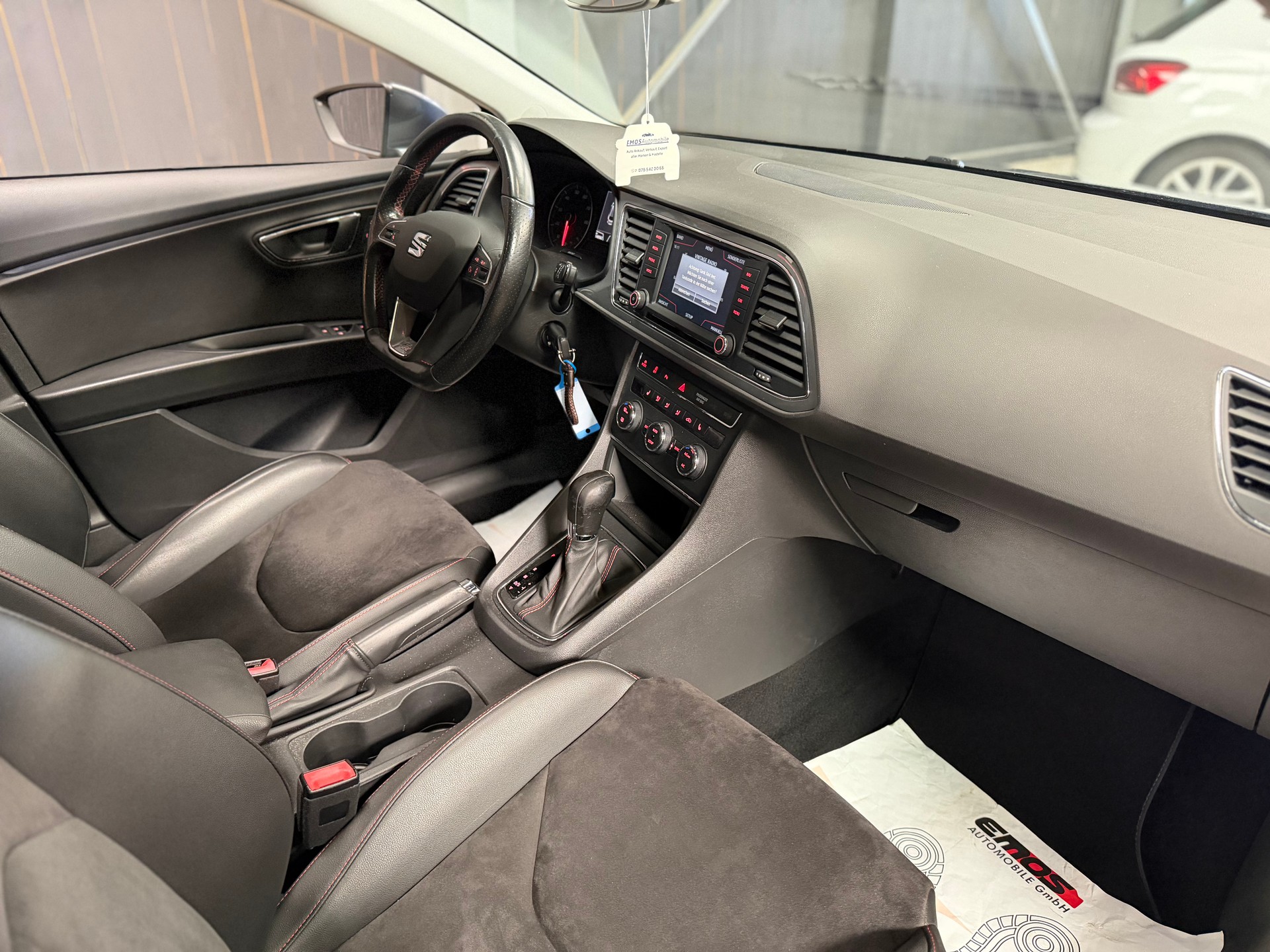 SEAT Leon ST 1.8 TSI FR DSG-image-9