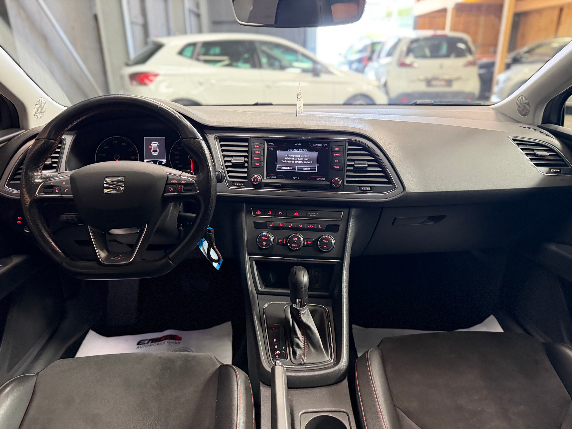 SEAT Leon ST 1.8 TSI FR DSG-image-7