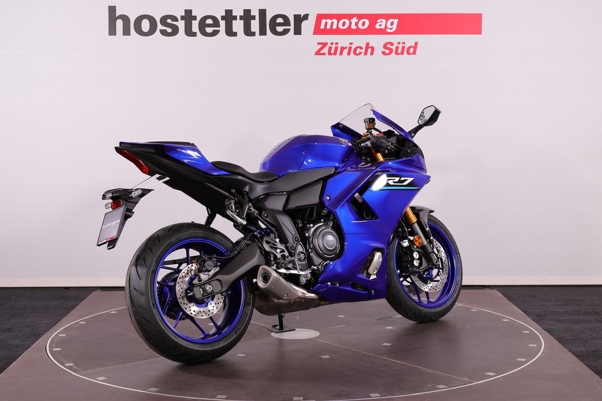 YAMAHA R7-image-4