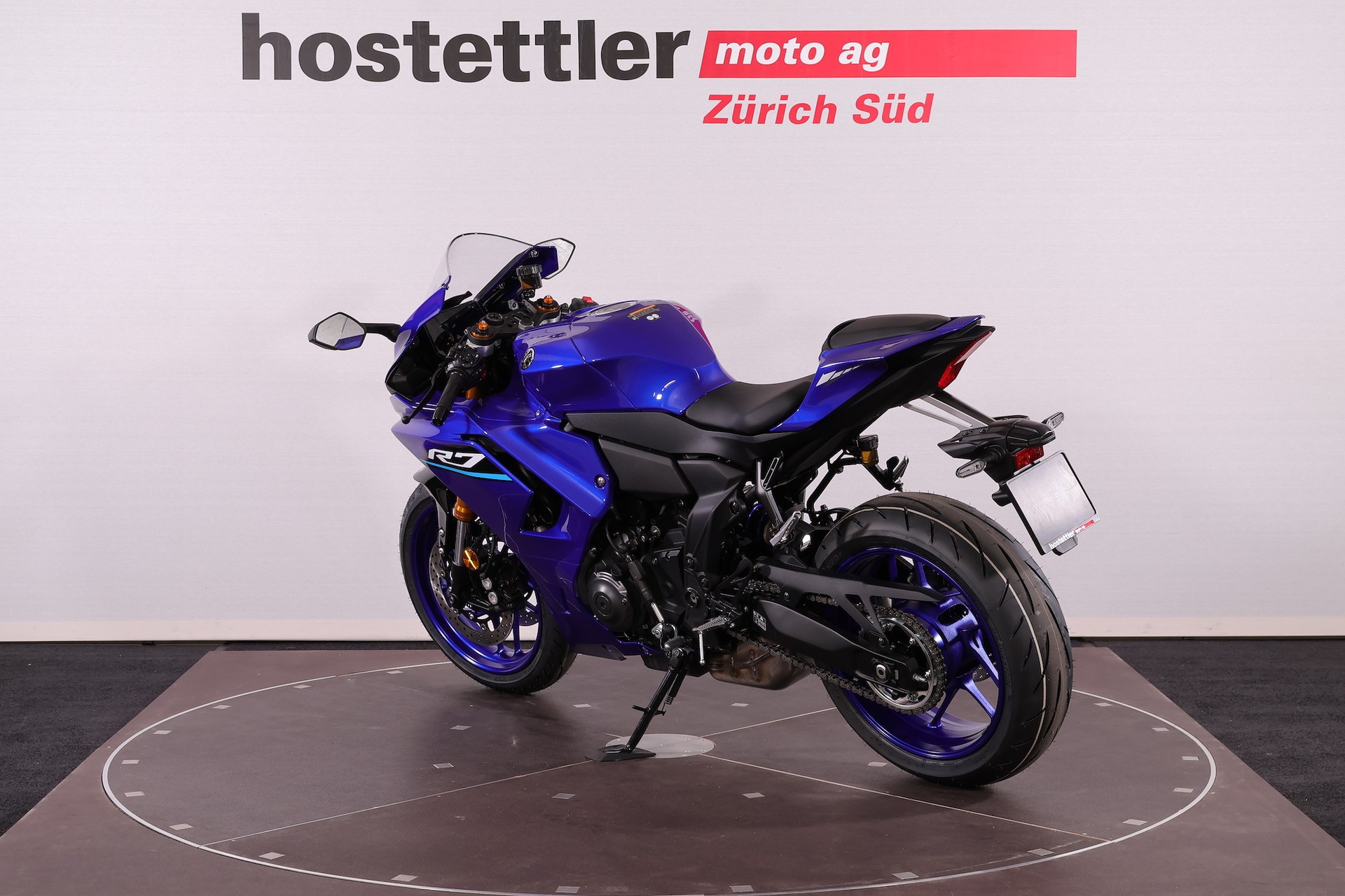 YAMAHA R7-image-5